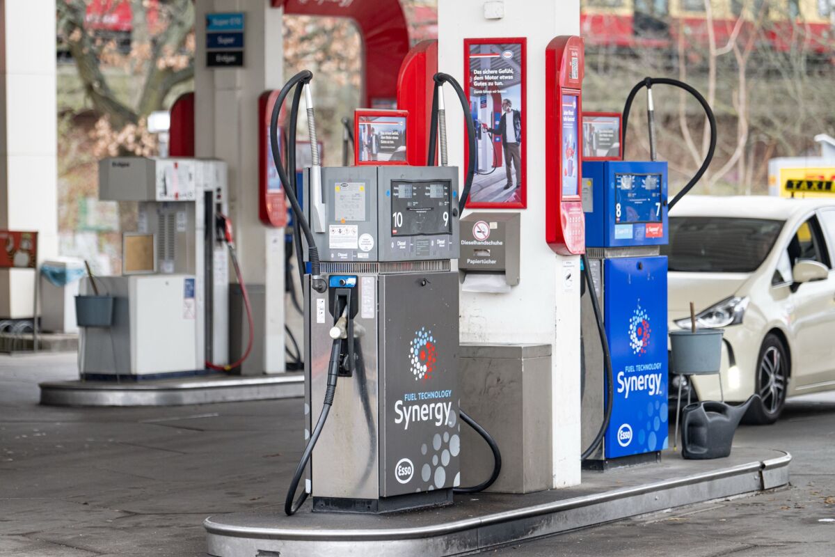 ++ ARCHIVBILD ++ Höhere Preise für Kraftstoffe