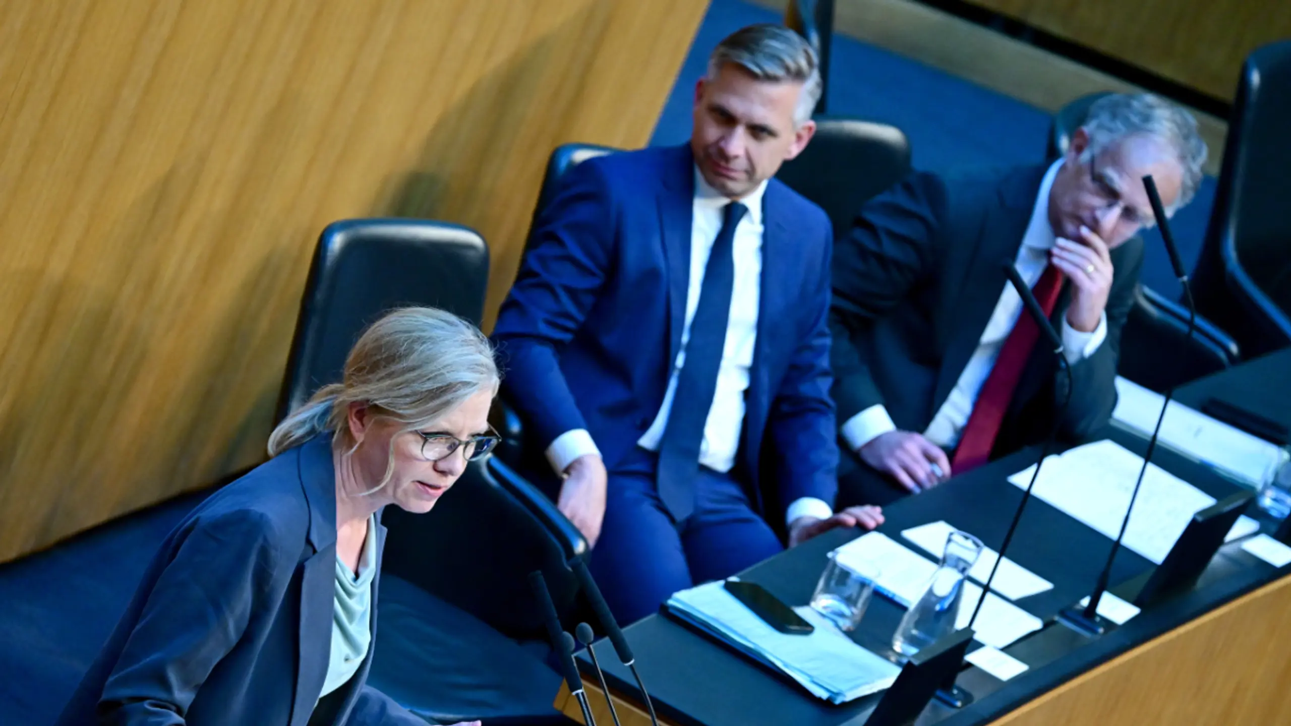 © ROLAND SCHLAGER, APA Gewessler kam der Koalition zu Hilfe