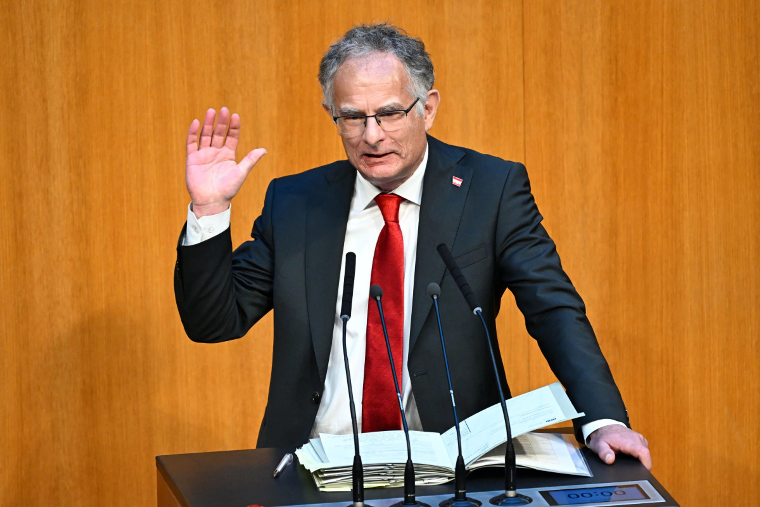 Marterbauer muss weiterhin sparen