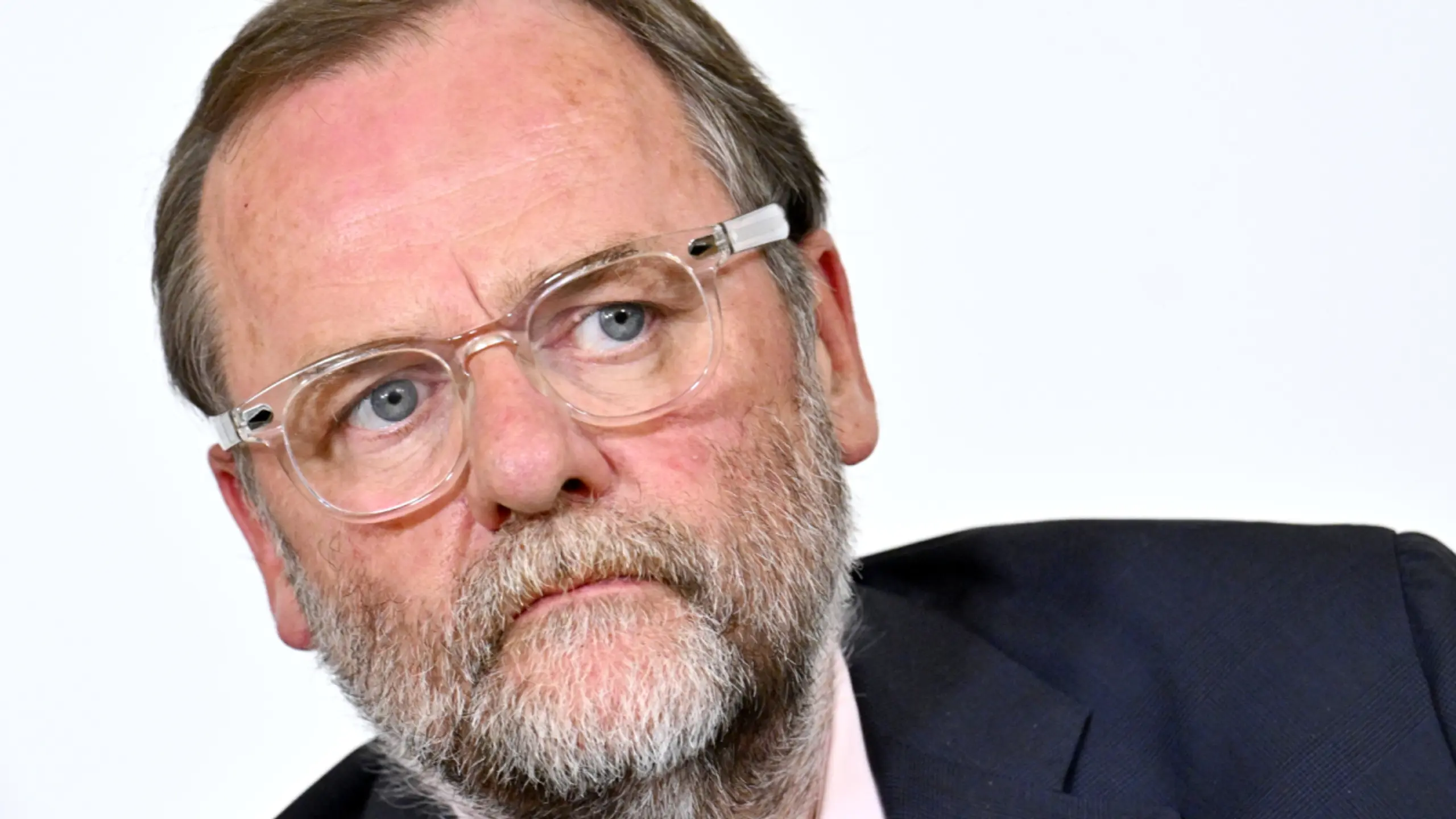 © HANS KLAUS TECHT, Apa Schellhorn will auf die Wehrdienst-Experten hören