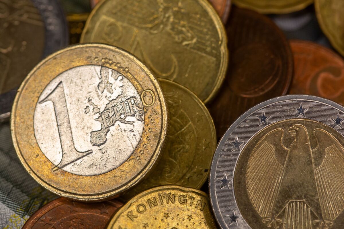 Das Defizit bleibt hoch