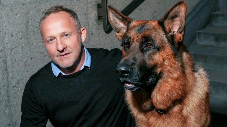 Maximilian Brückner als Hauptkommissar in der Rex-Neuauflage