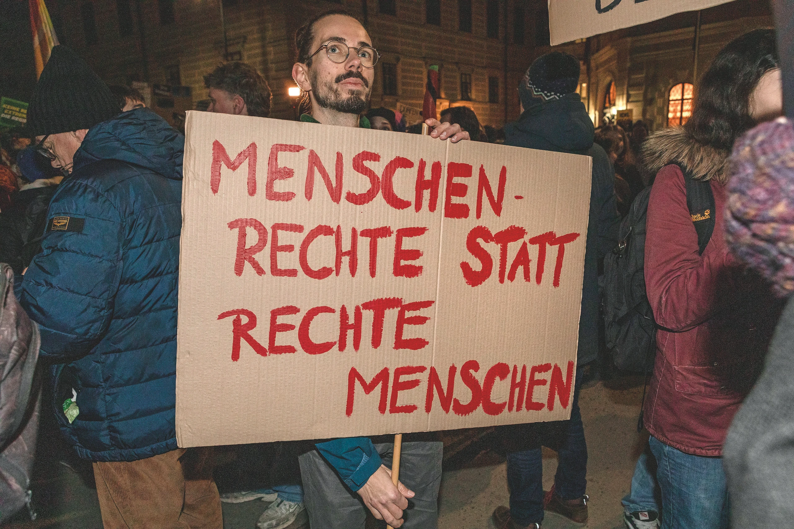 Rechtsextremismusforscher Quent: „Die extremen Rechten sind in der emotionalen Ansprache sehr erfolgreich“