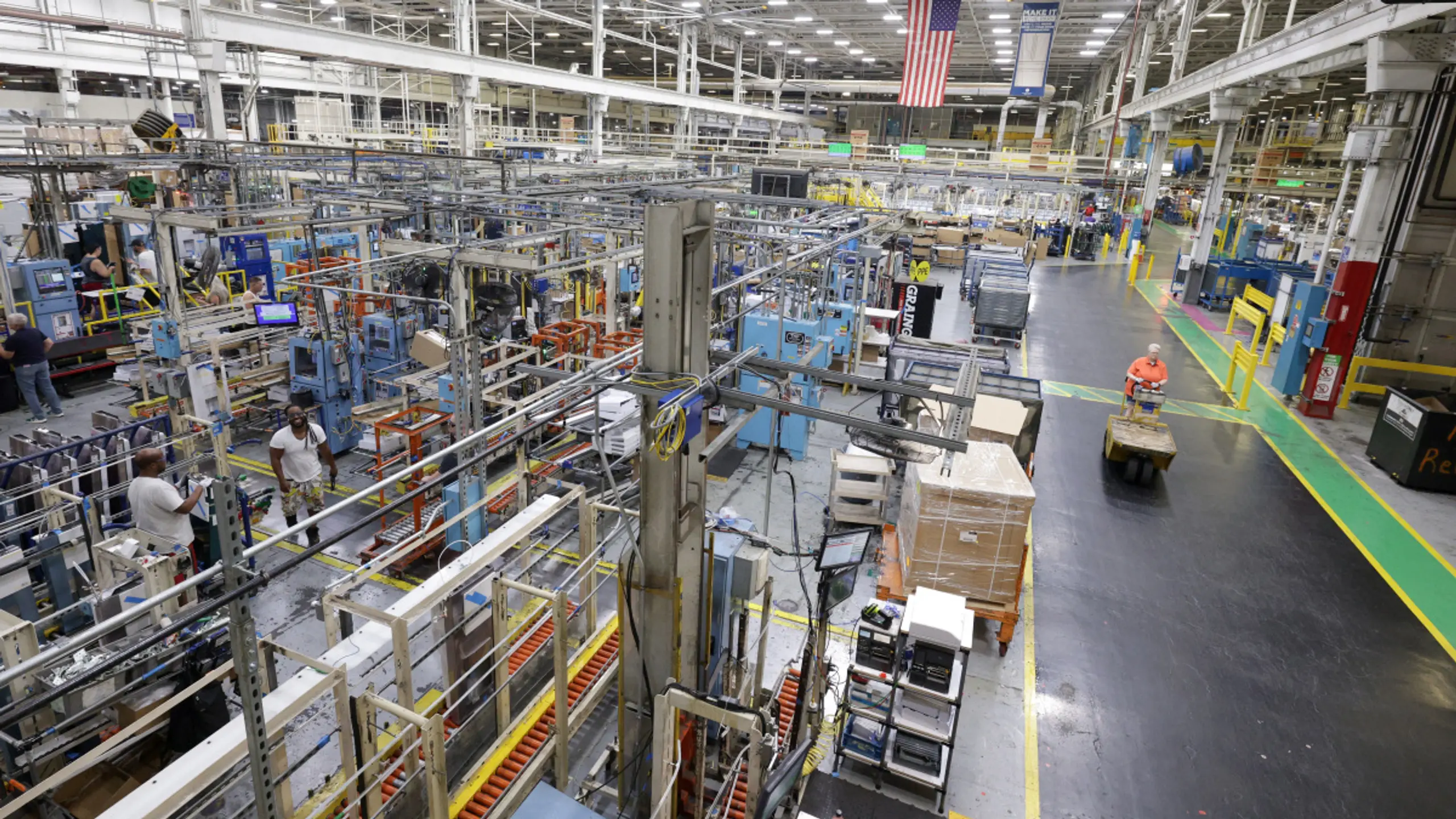 © GETTY IMAGES NORTH AMERICA, MICHAEL HICKEY, Apa Einkaufsmanagerindex stieg um 0,3 Punkte auf 52,7 Punkte