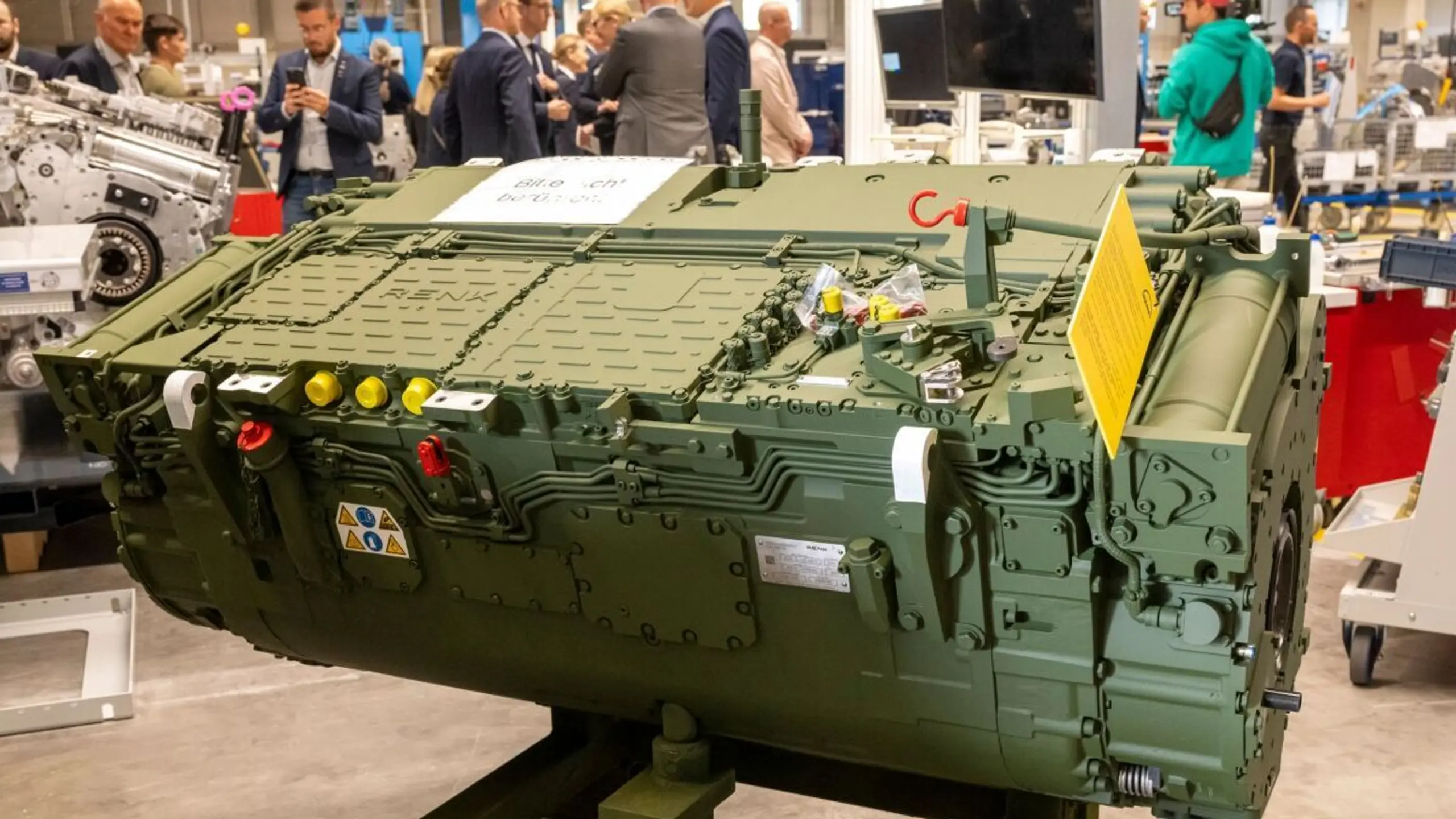 © DPA, Peter Kneffel, Apa Jeder sechste Industriebetrieb in Wertschöpfungskette der Rüstungsindustrie