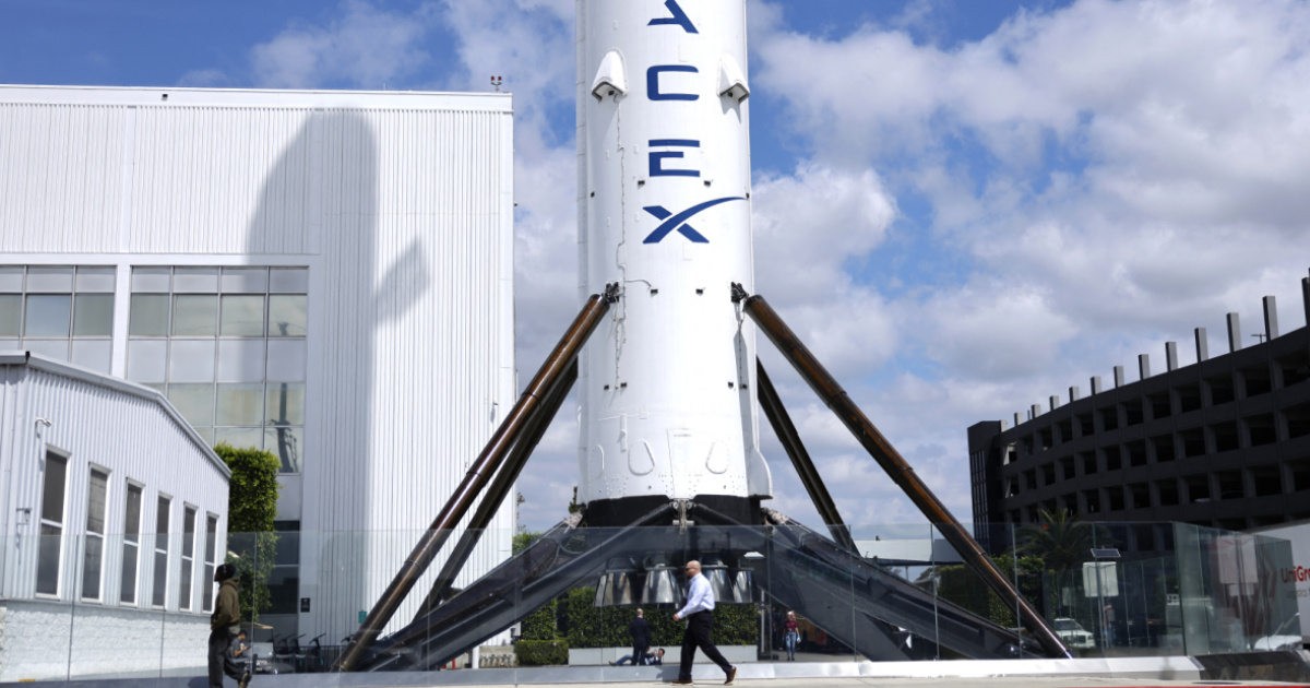 ஸ்பேஸ்எக்ஸ் நிறுவனத்தின் ஐபிஓ: 2 டிரில்லியன் டாலர் மதிப்பீடு இலக்கு
