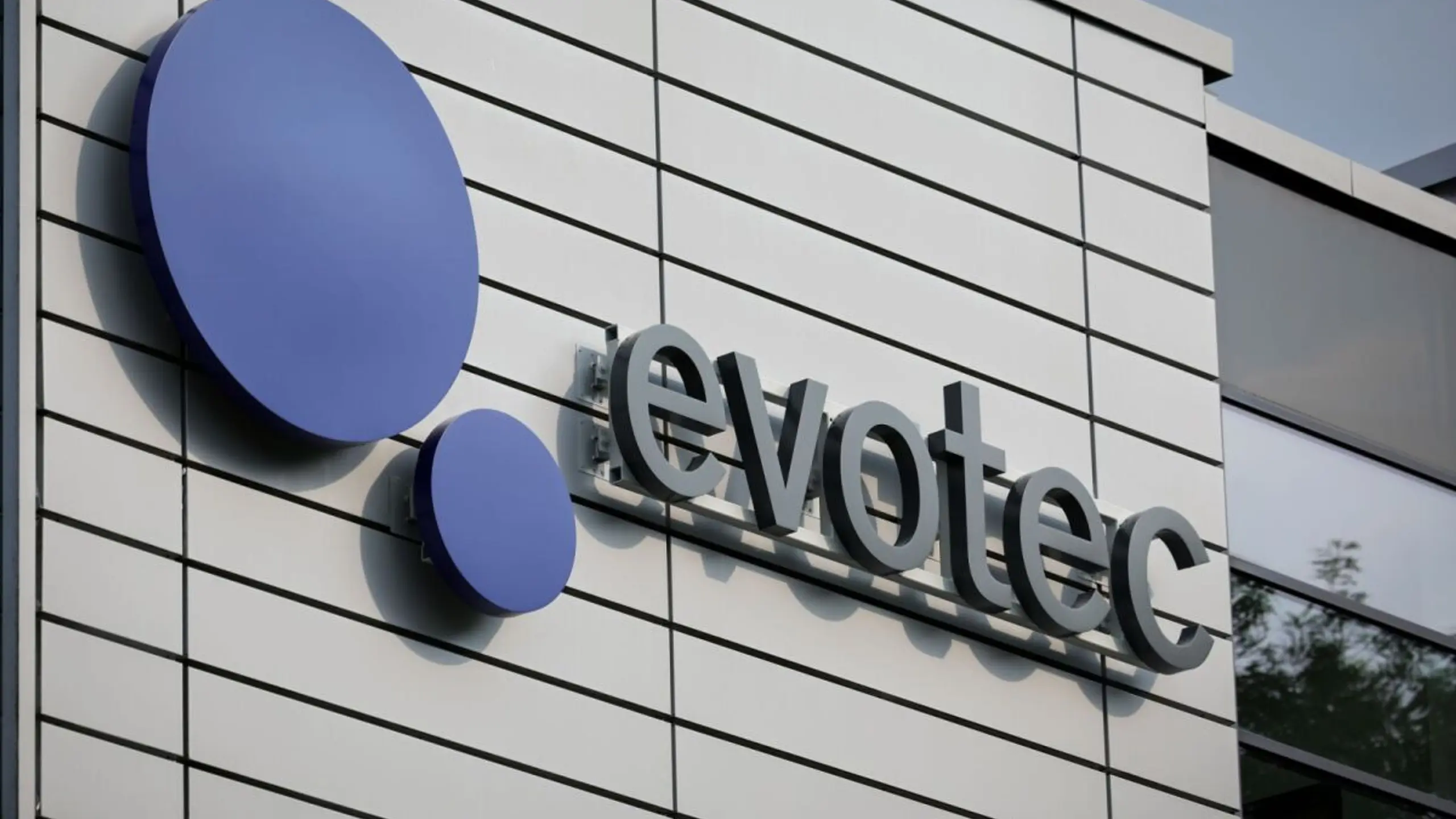 ++ ARCHIVBILD ++ Evotec will potenzielle Gewinne in Wachstum stecken