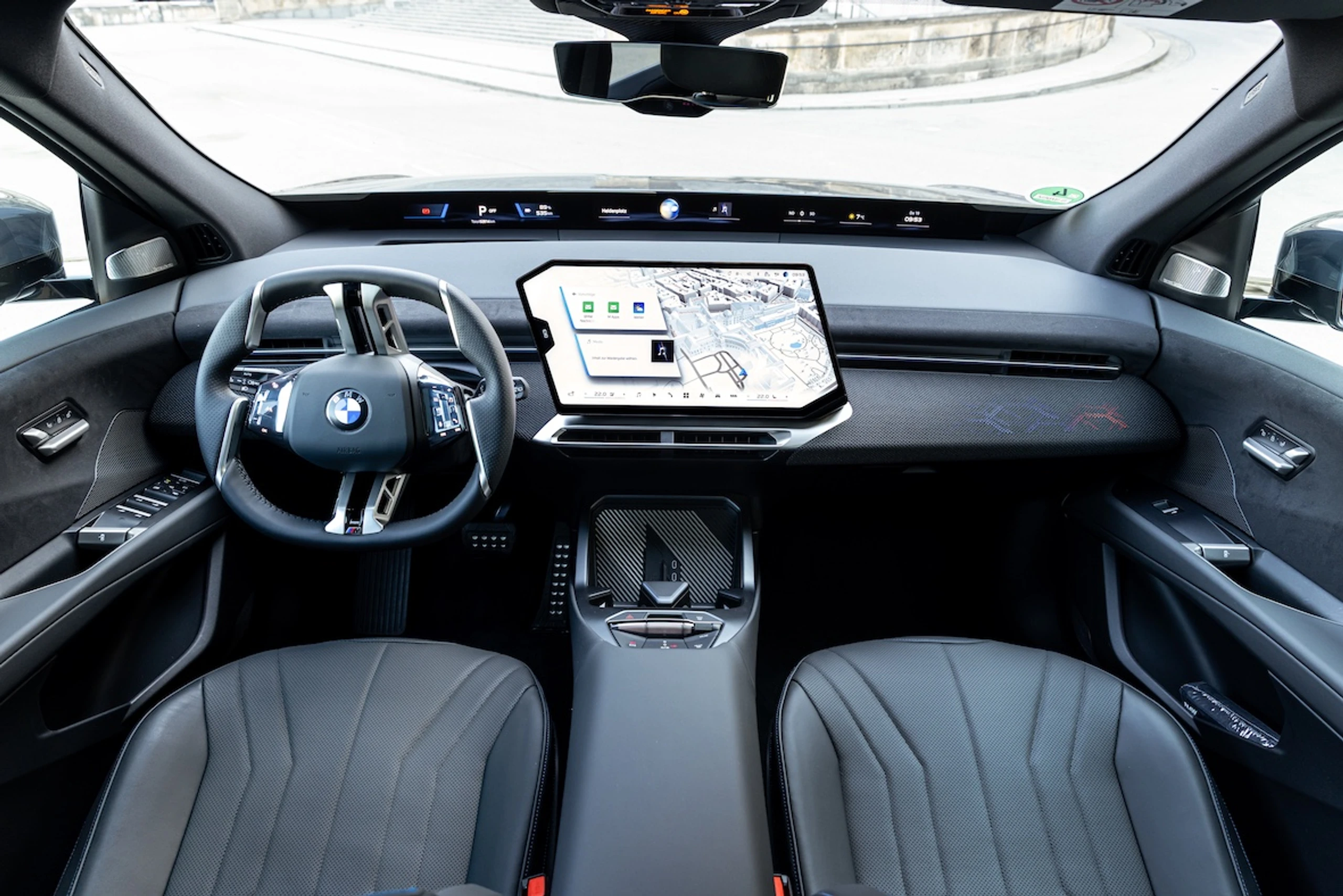 © Andreas Riedmann Blurred image background