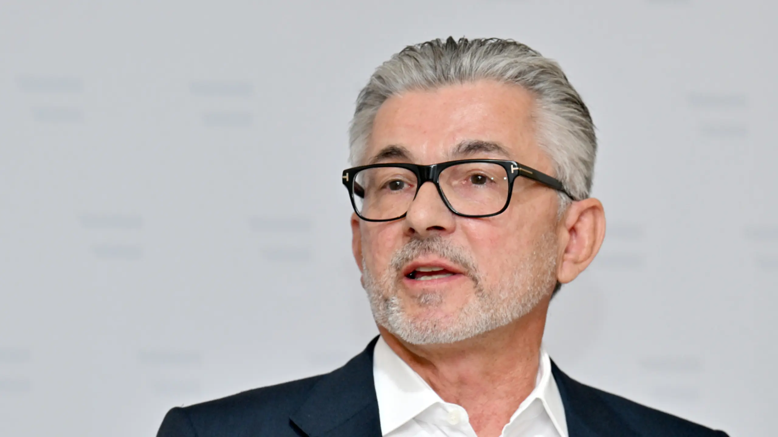 © FOTOKERSCHI.AT, KERSCHBAUMMAYR, Apa Eibensteiner will Werke bereits 2026 hochfahren