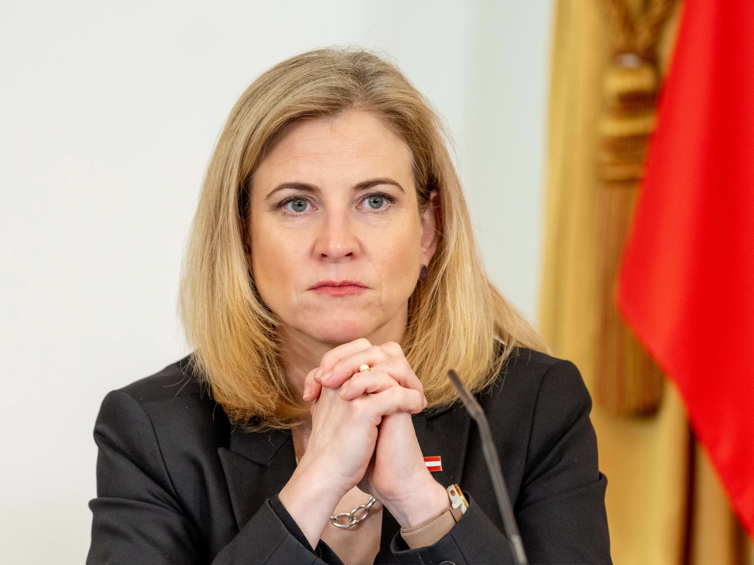 Pinke Ernüchterung: Wie viel Einfluss haben die NEOS wirklich?