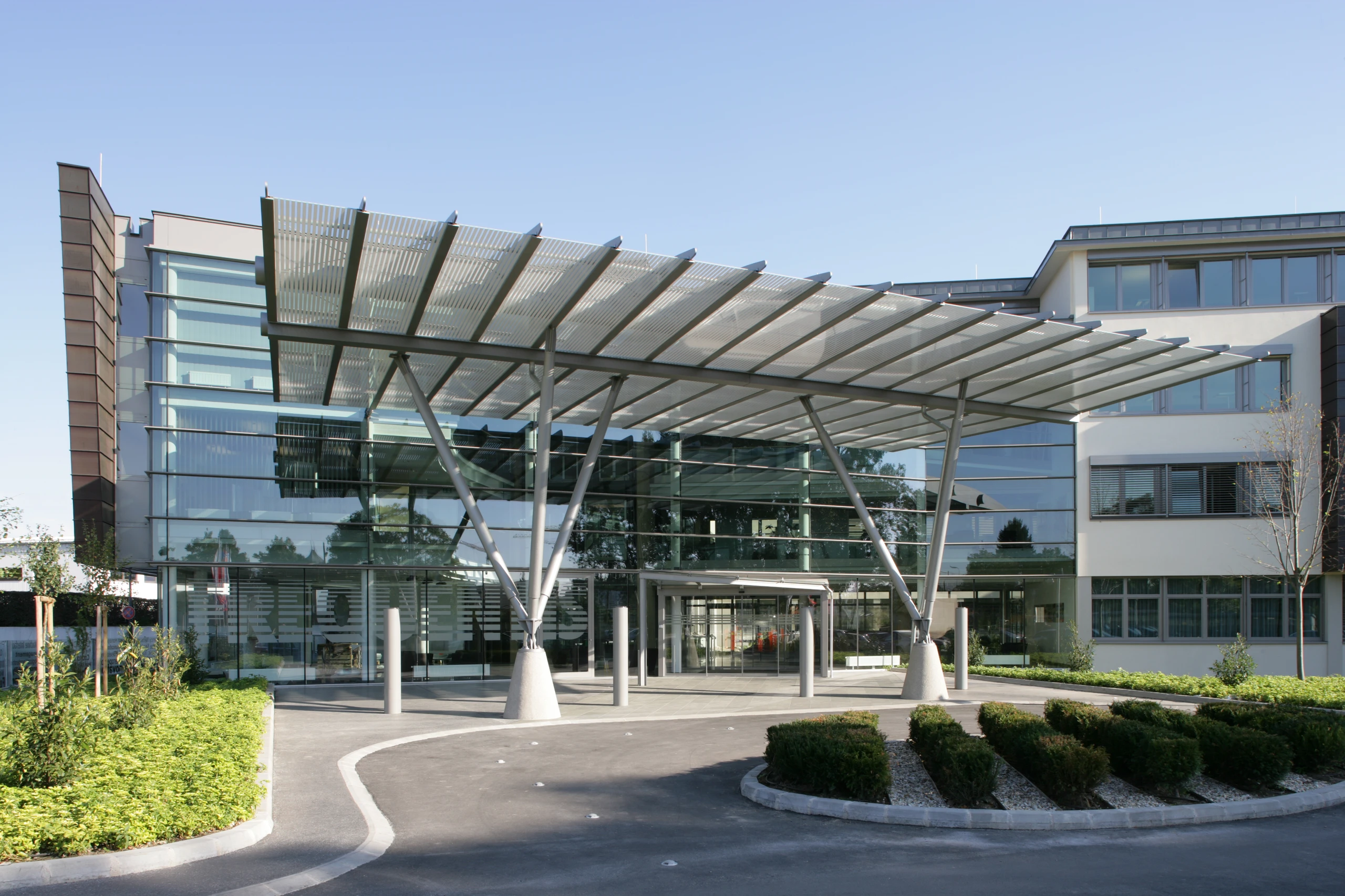 Frequentis: Umsatz und Ergebnis legen deutlich zu