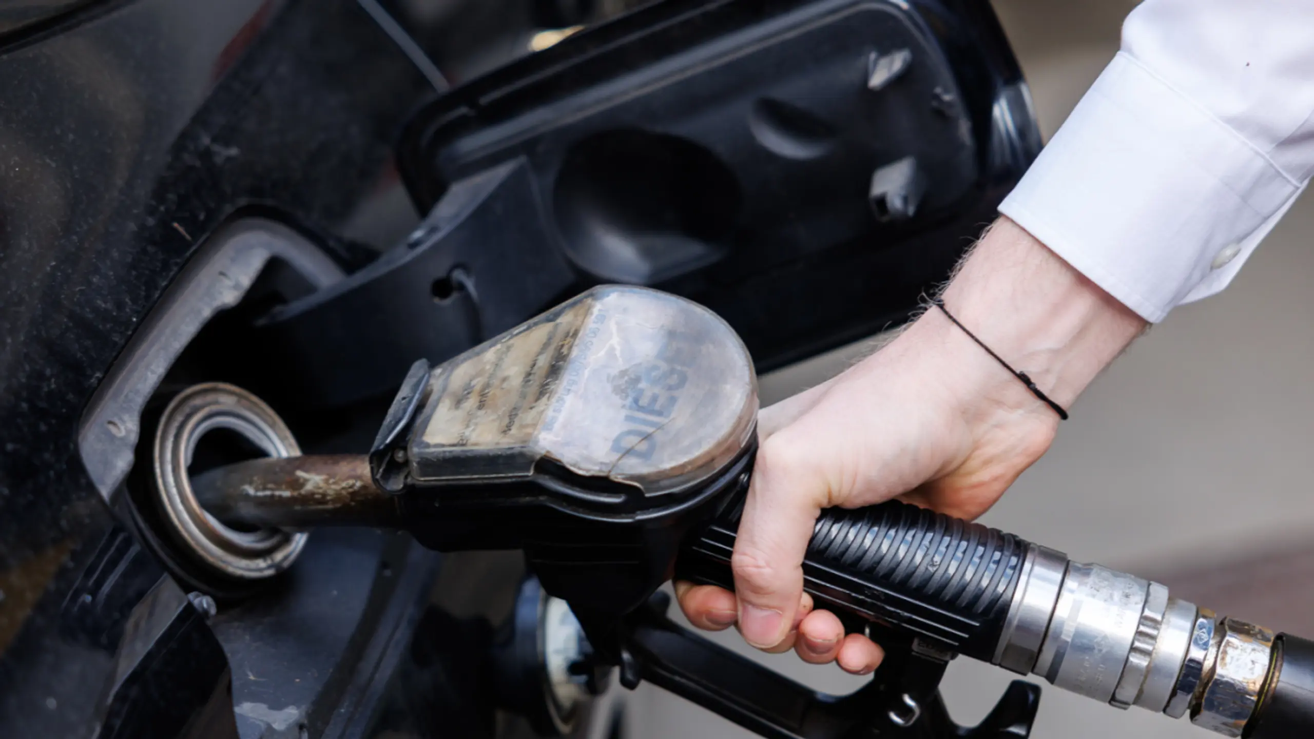 © FLORIAN WIESER, Apa Spritpreise zogen um 20 Prozent an