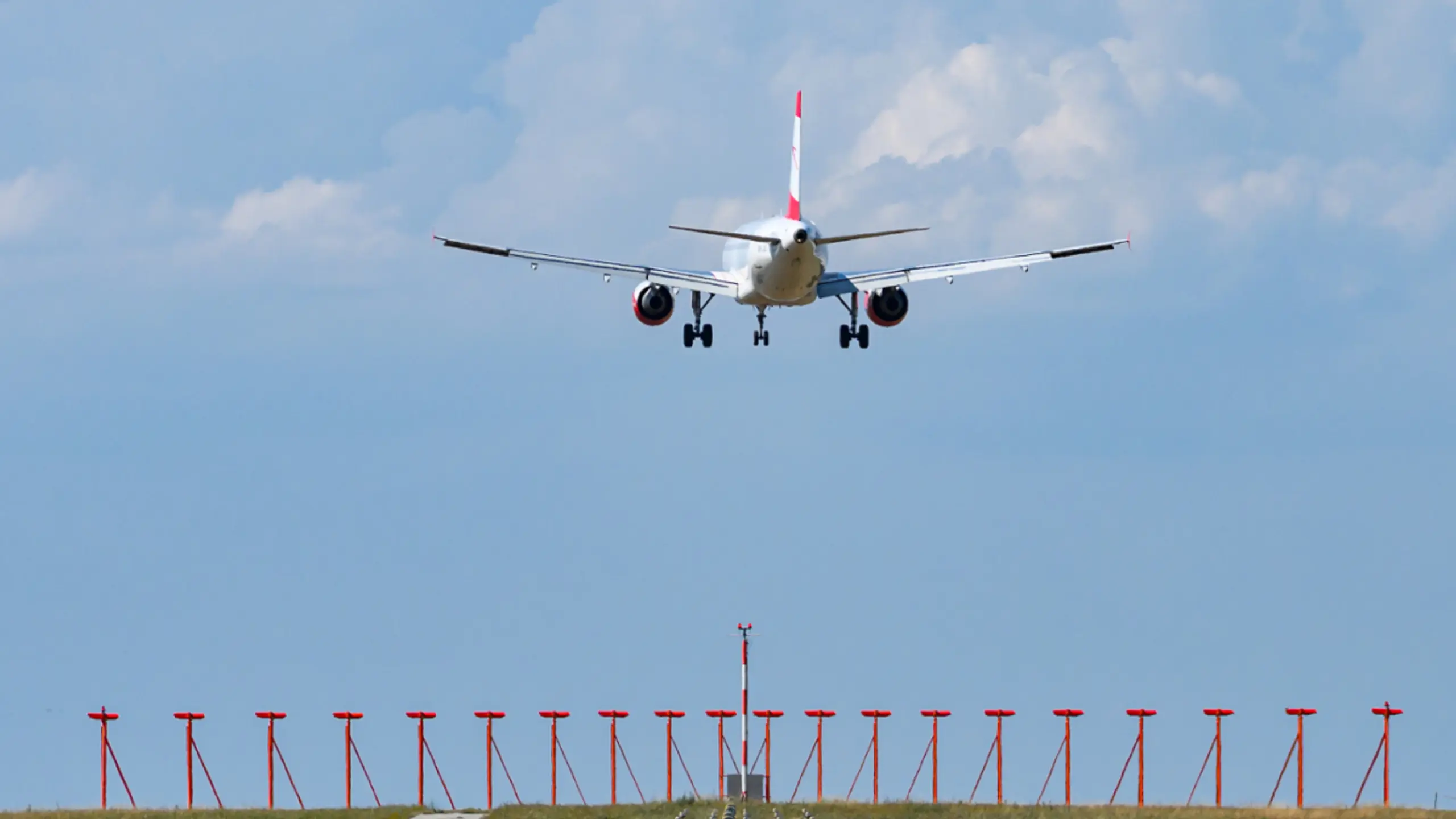 © MAX SLOVENCIK, Themenbild, Apa Insgesamt verzeichnete der Flughafen Wien ein Passagierplus im März