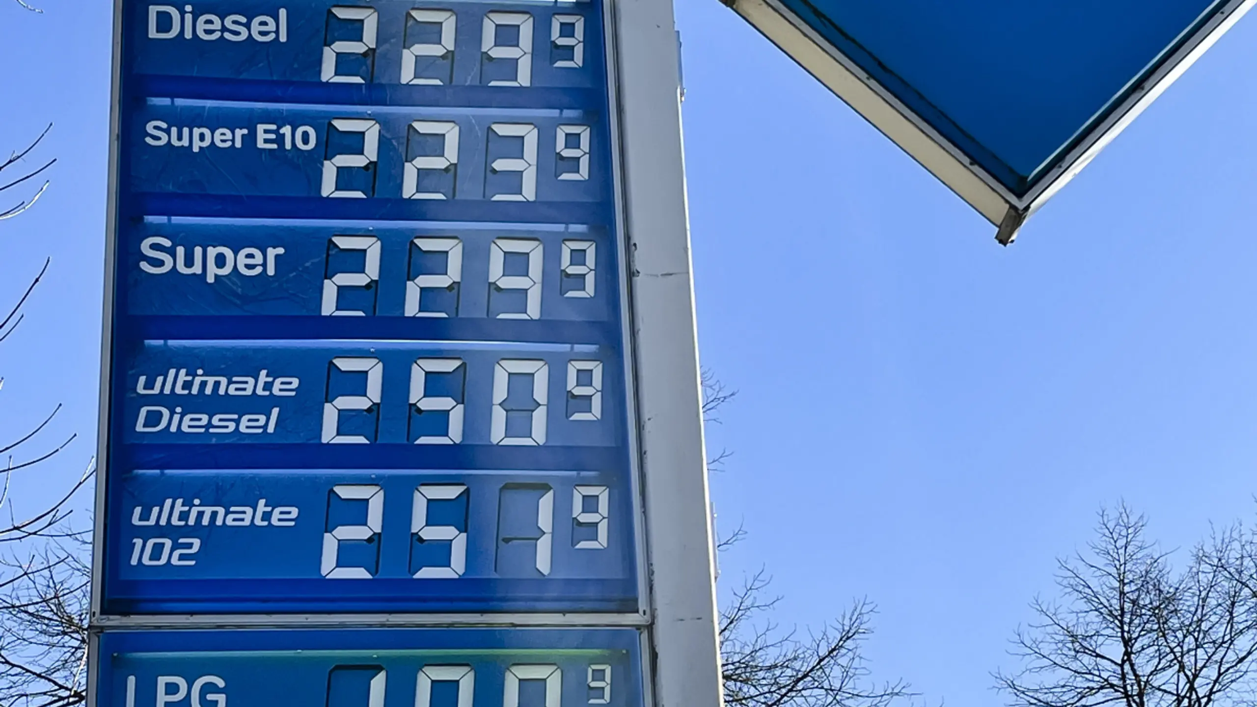 © DPA, Frank Molter, Apa Ölpreisanstieg infolge des Iran-Krieges treibt die Inflation sprunghaft nach oben