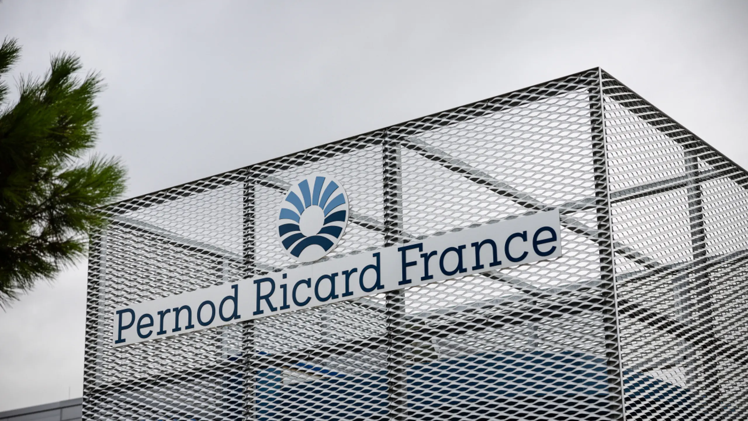 © AFP, CLEMENT MAHOUDEAU, Apa Französischer Spirituosenkonzern senkt Jahresprognose