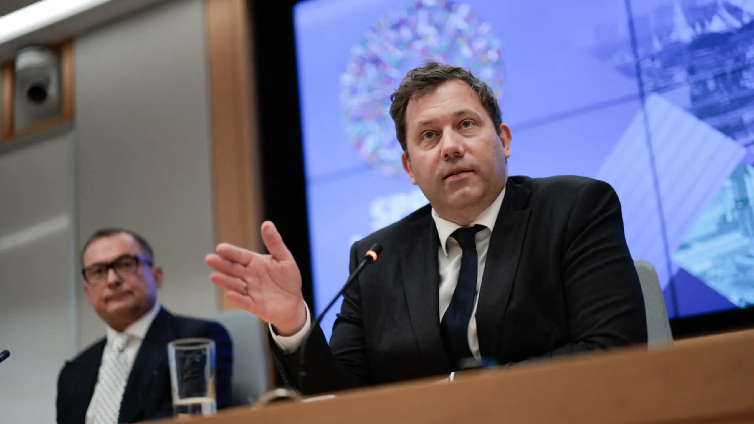 Steuererhöhungen laut Klingbeil nicht ausgeschlossen