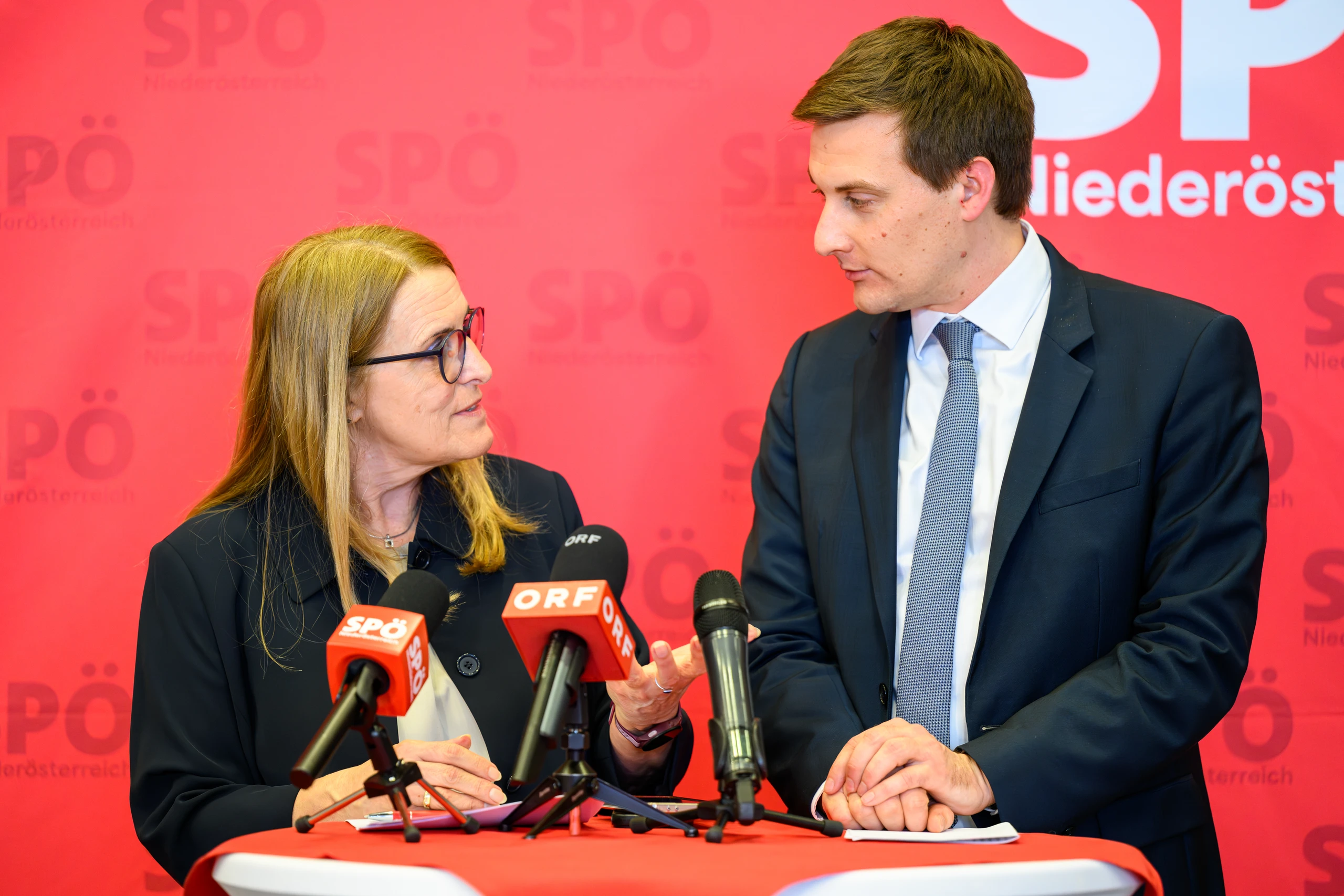 Politik Backstage: Roter Operetten-Putsch