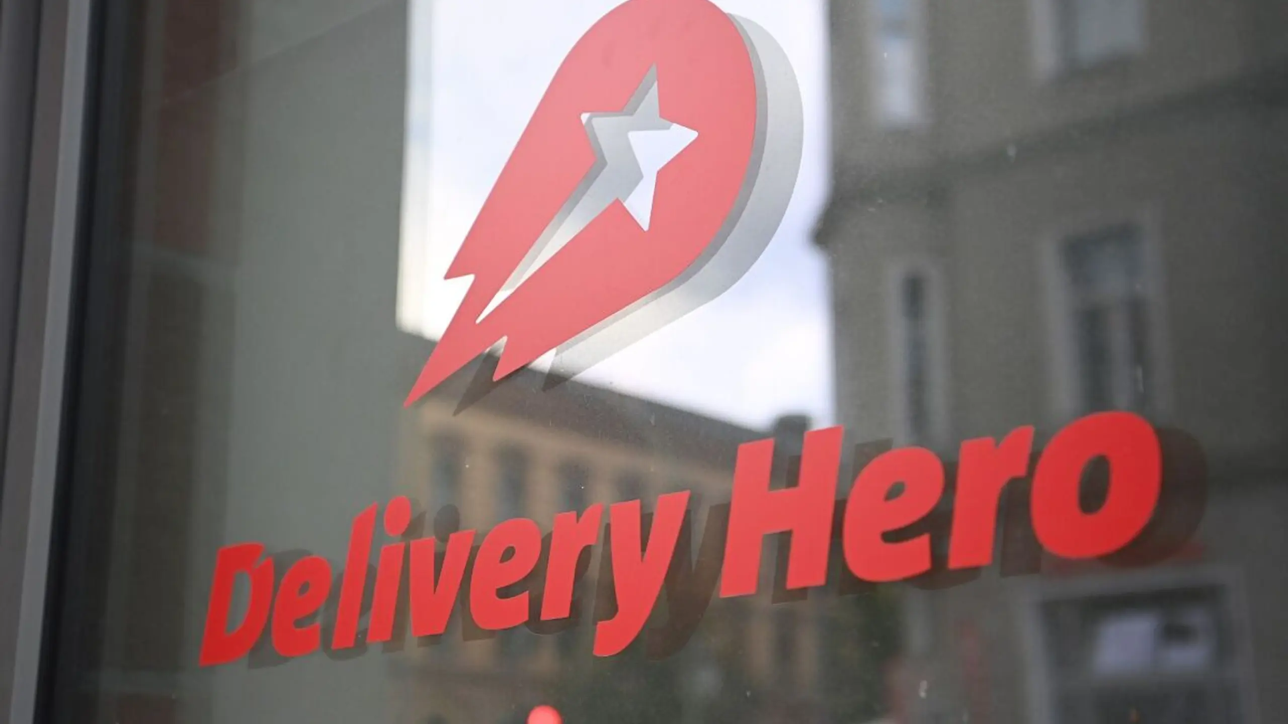 ++ ARCHIVBILD ++ Großaktionär Prosus verkauft rund 13,6 Mio. Aktien von Delivery Hero