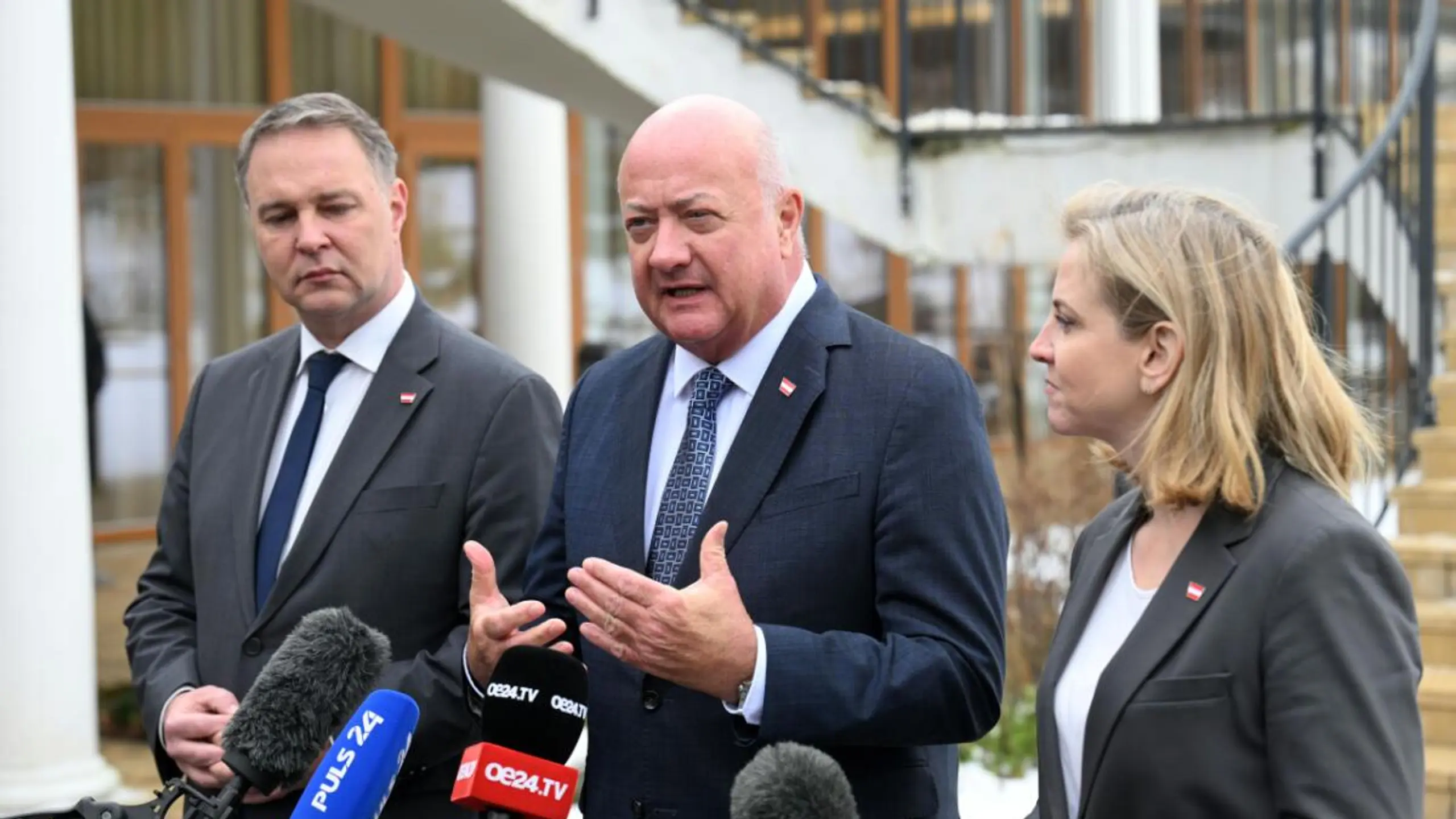 © Apa, HELMUT FOHRINGER Die Spitzen der Koalition kommen im Kanzleramt zusammen