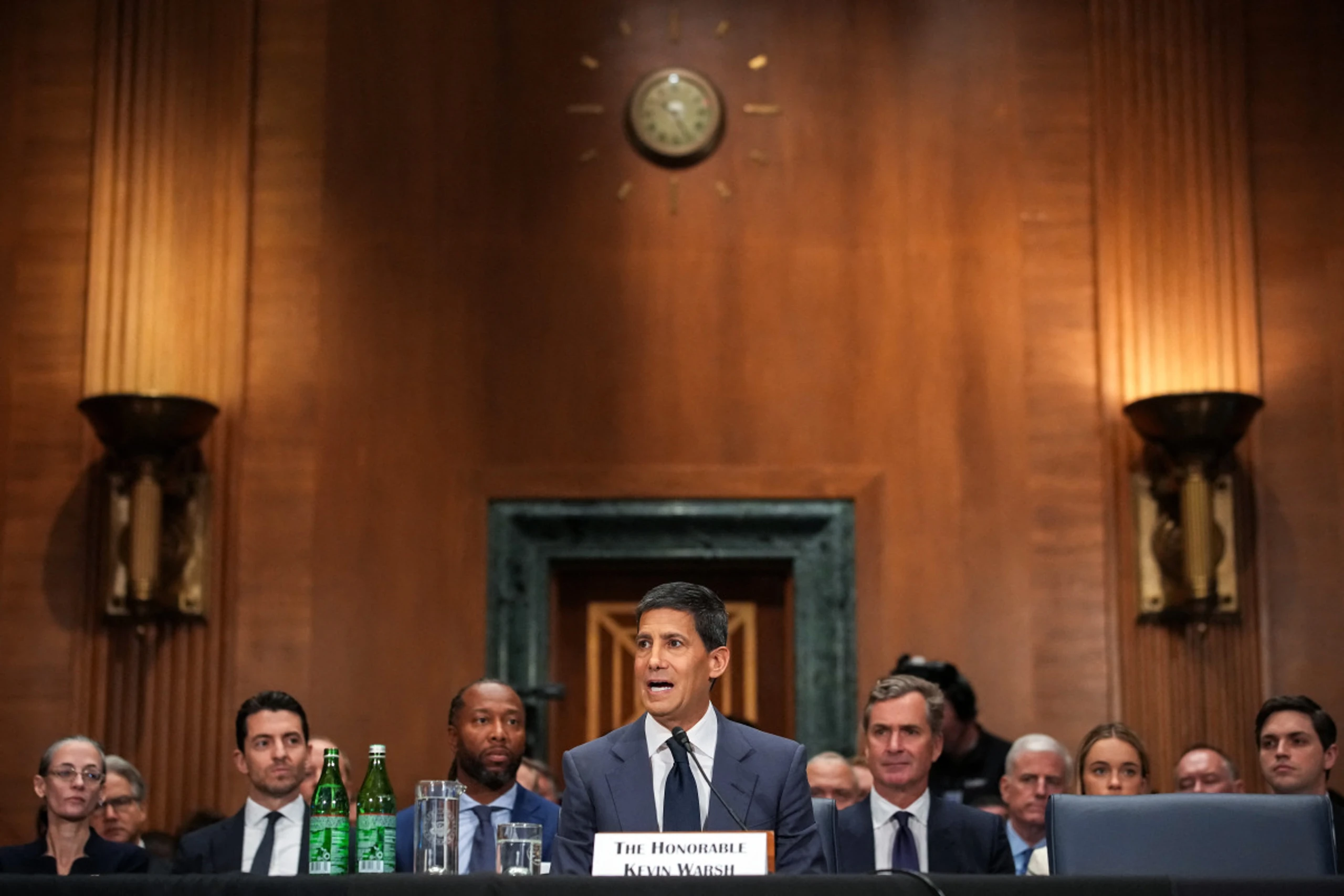 Zentralbank sei Auftrag für niedrige Inflation nicht nachgekommen