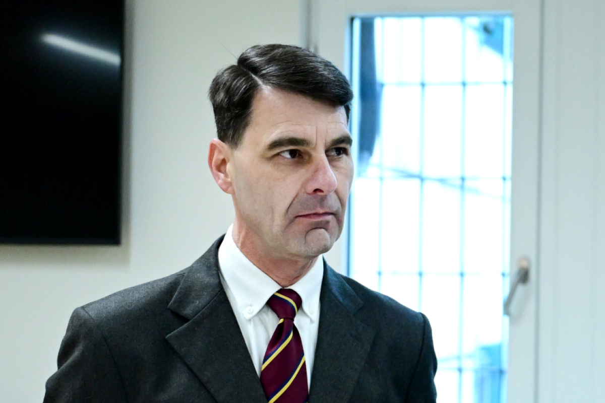 Peterlik zu Prozessbeginn im März