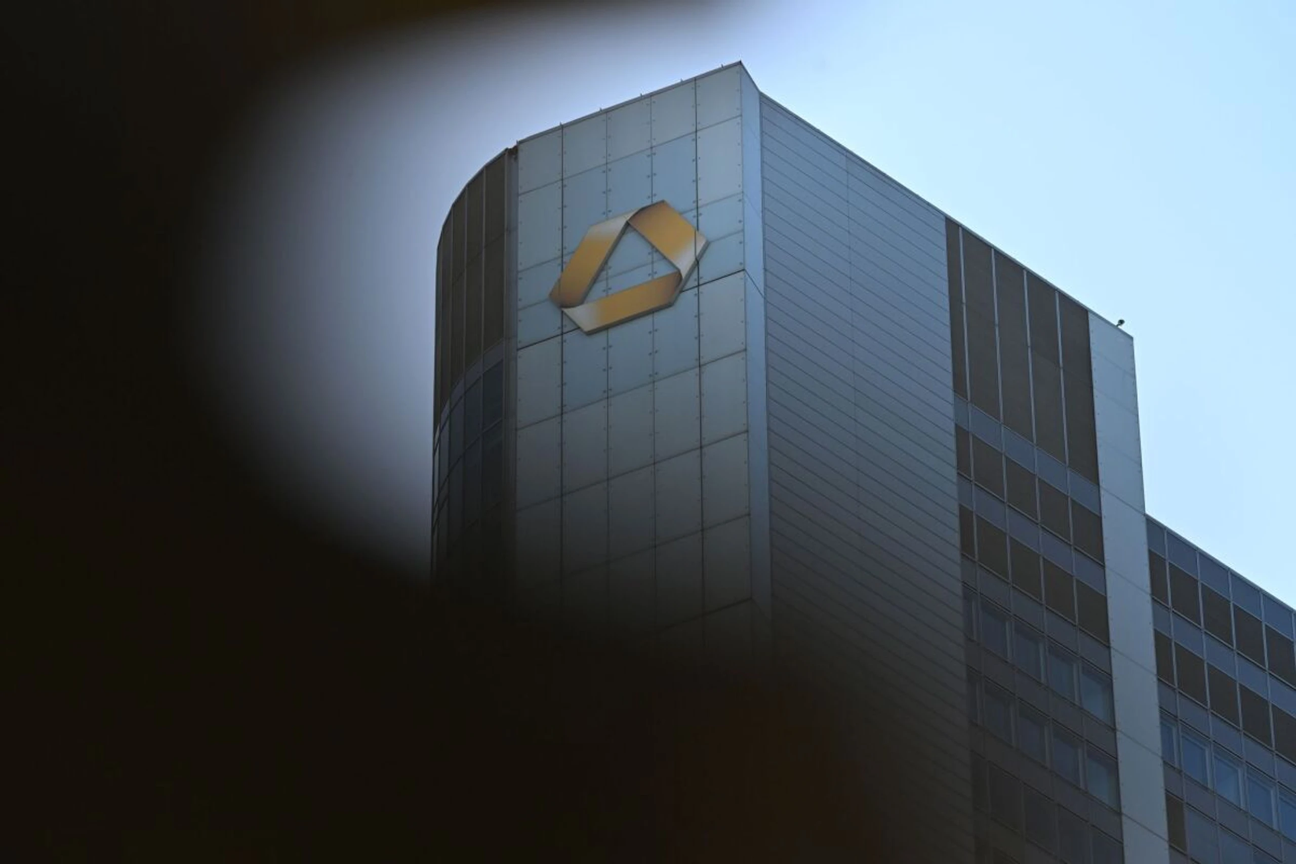 Vorstandschef Andrea Orcel will die 30-Prozent-Hürde überschreiten