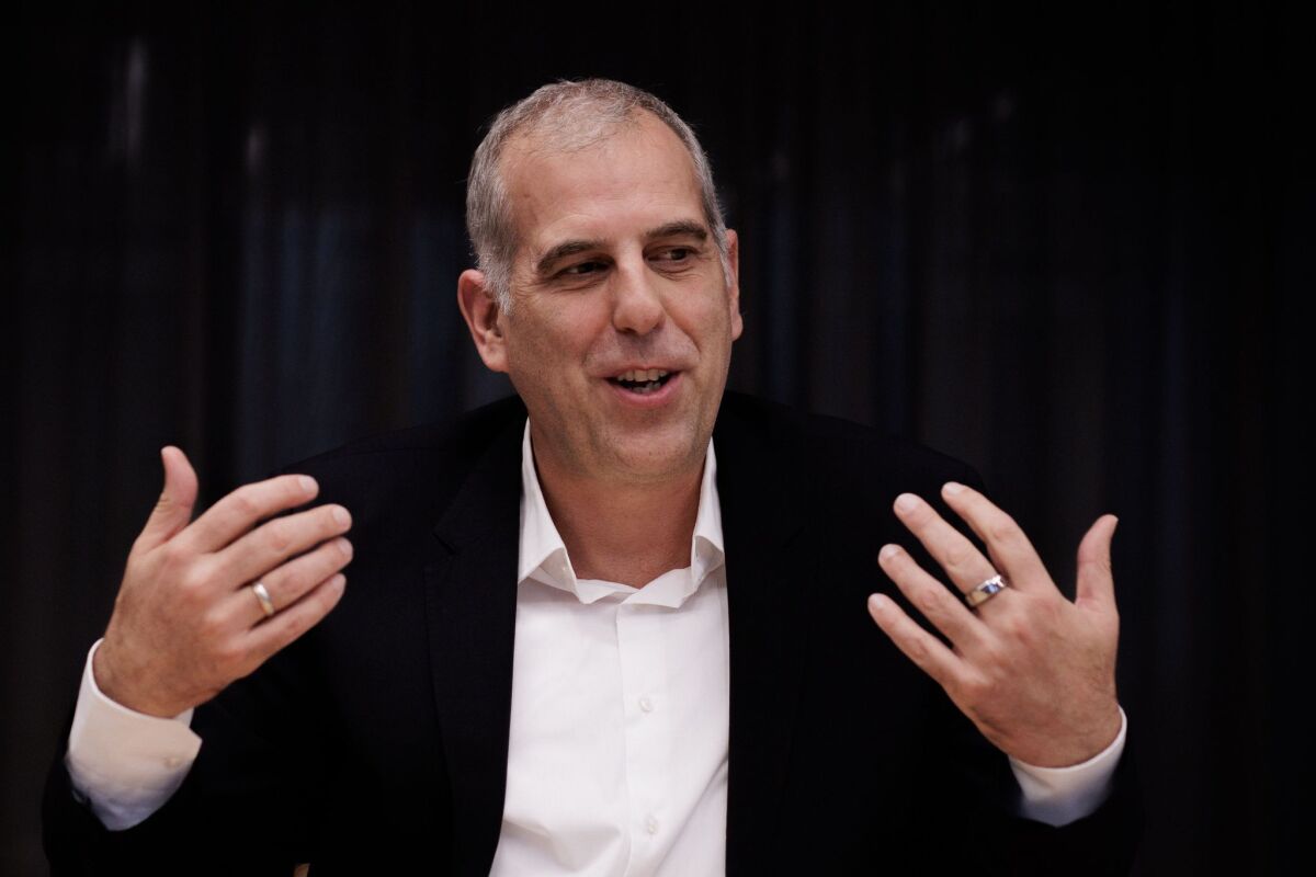 ++ ARCHIVBILD ++ Schmitter soll zusammengeführtes Unternehmen als CEO führen