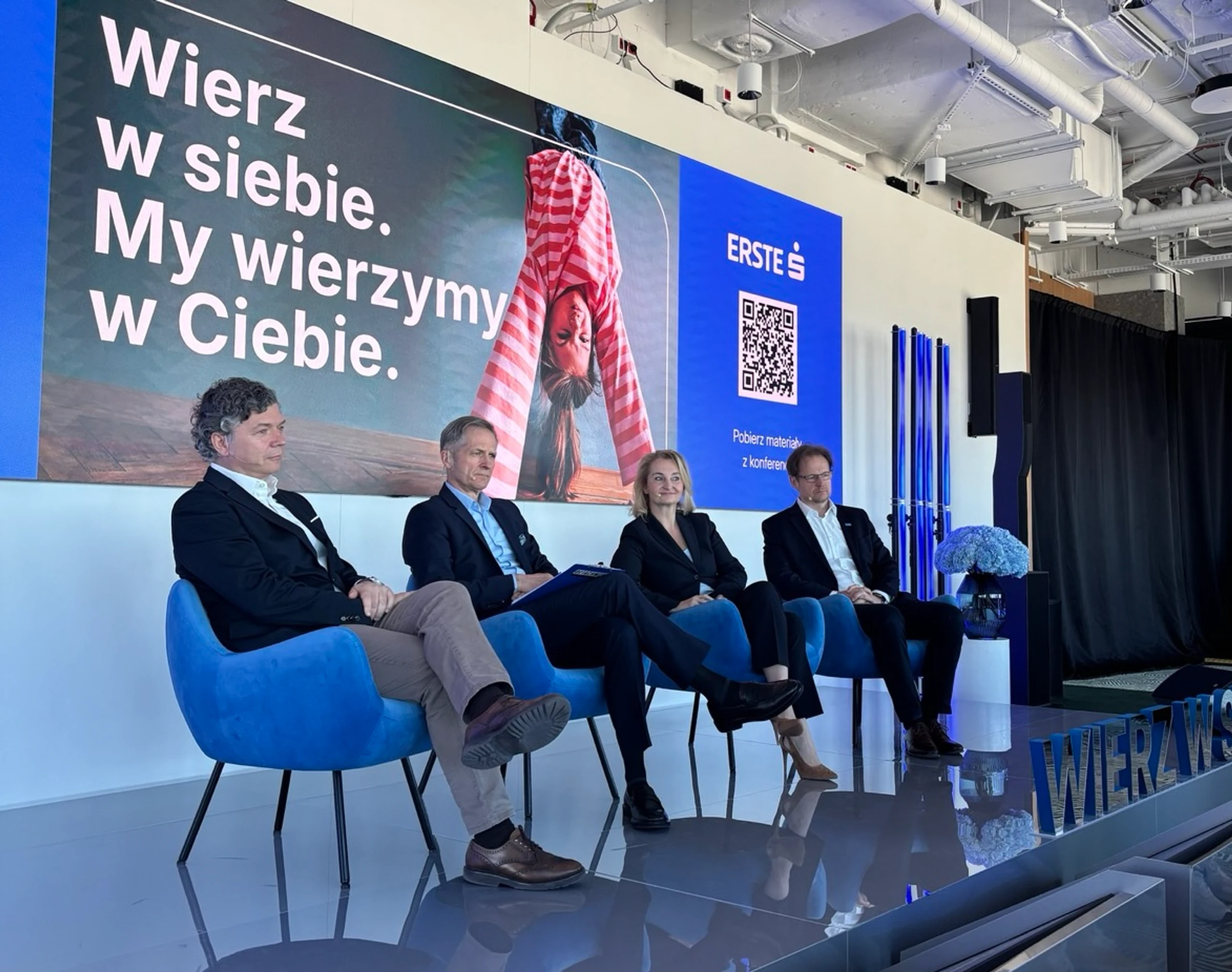 Erste Bank: Polen macht blau