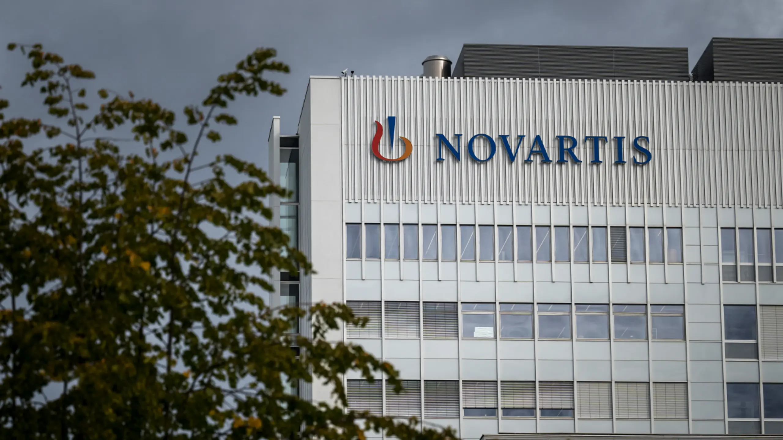Novartis mit Gewinnrückgang auch wegen höherer Investitionen