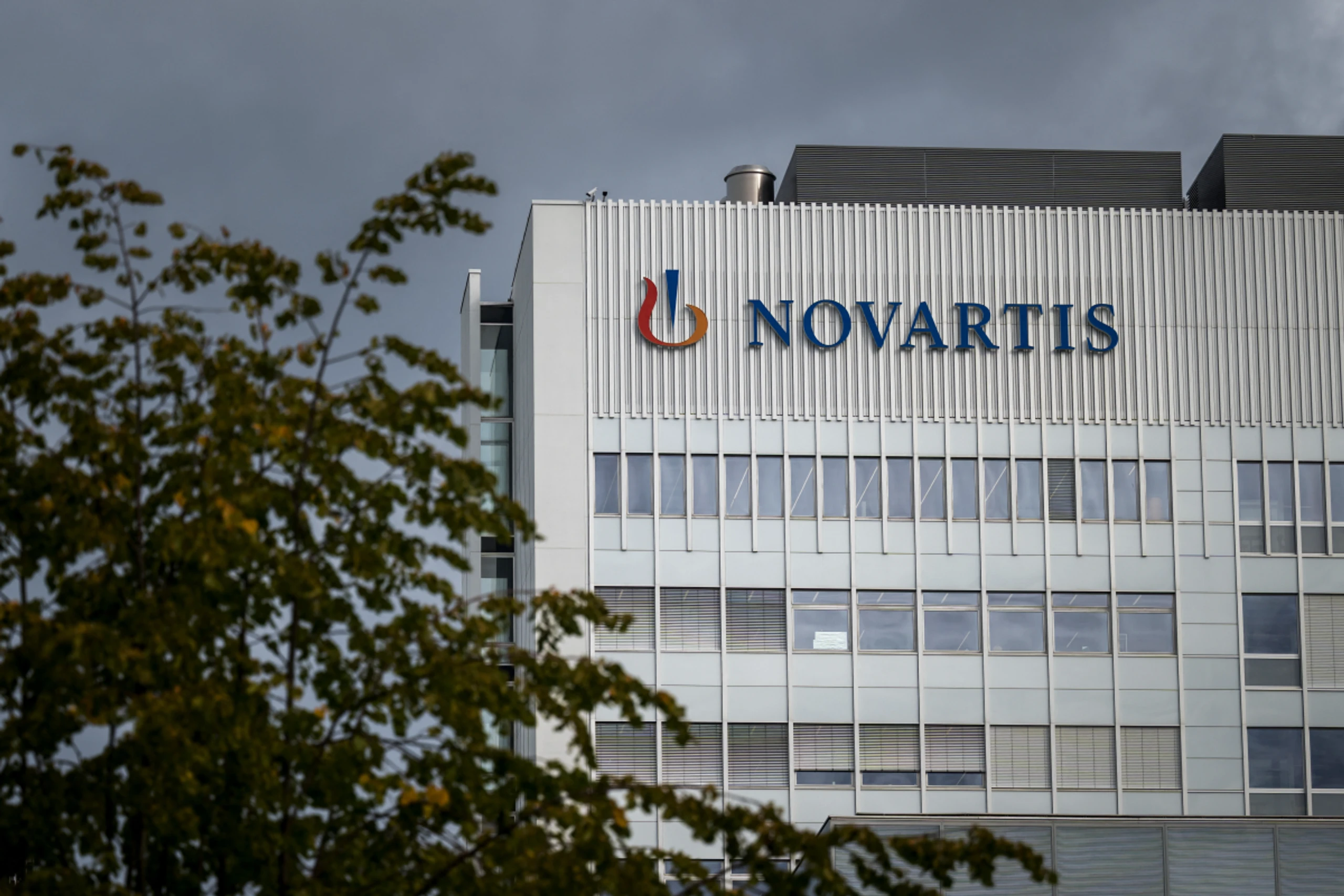Novartis mit Gewinnrückgang auch wegen höherer Investitionen