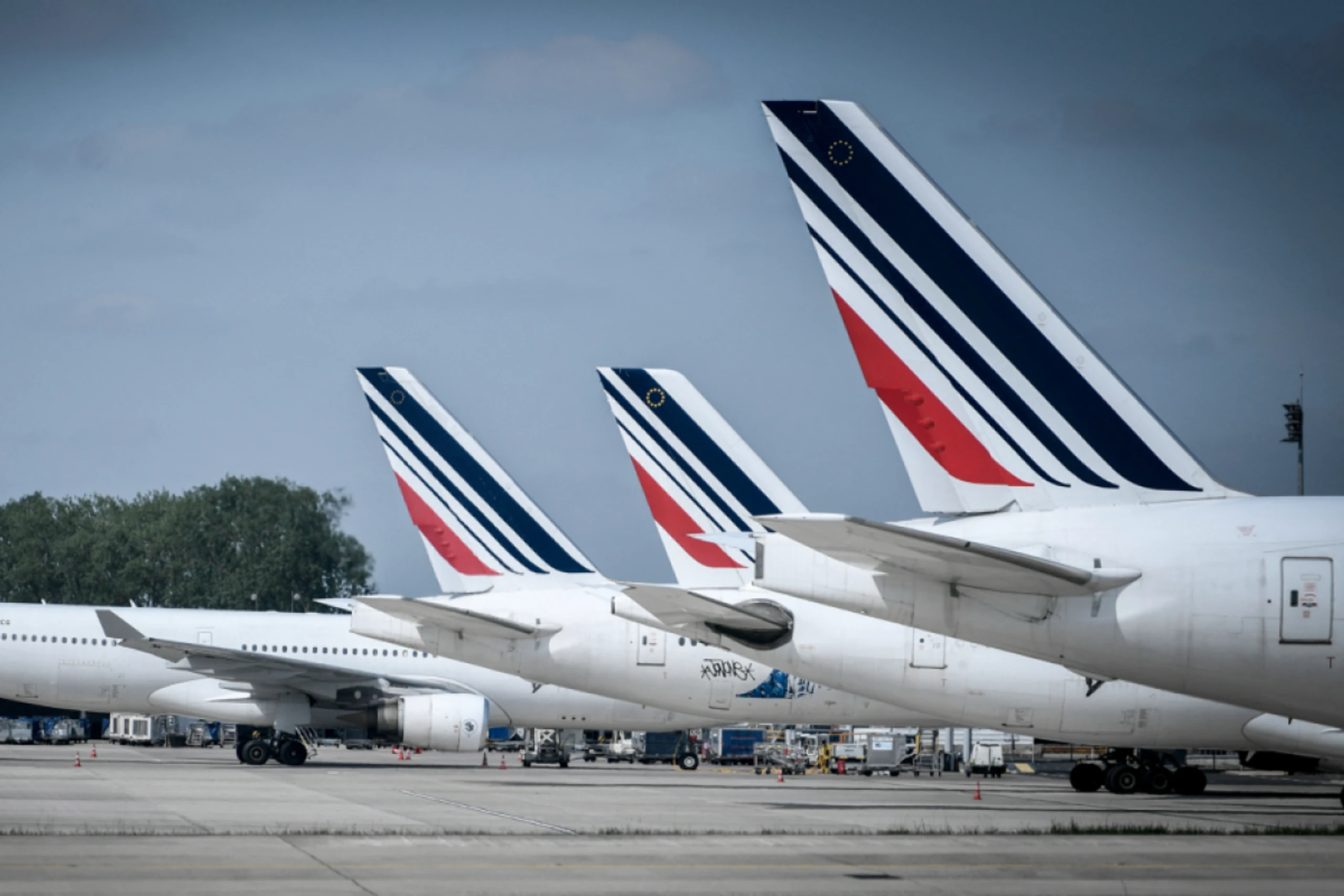 Reisende wegen steigender Ticketpreise zurückhaltender