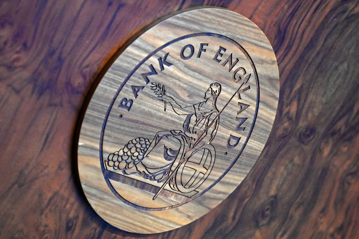 Geldpolitischen Schlüsselsatz bleibt bei 3,75%, Teuerungsrate bei 3,3%