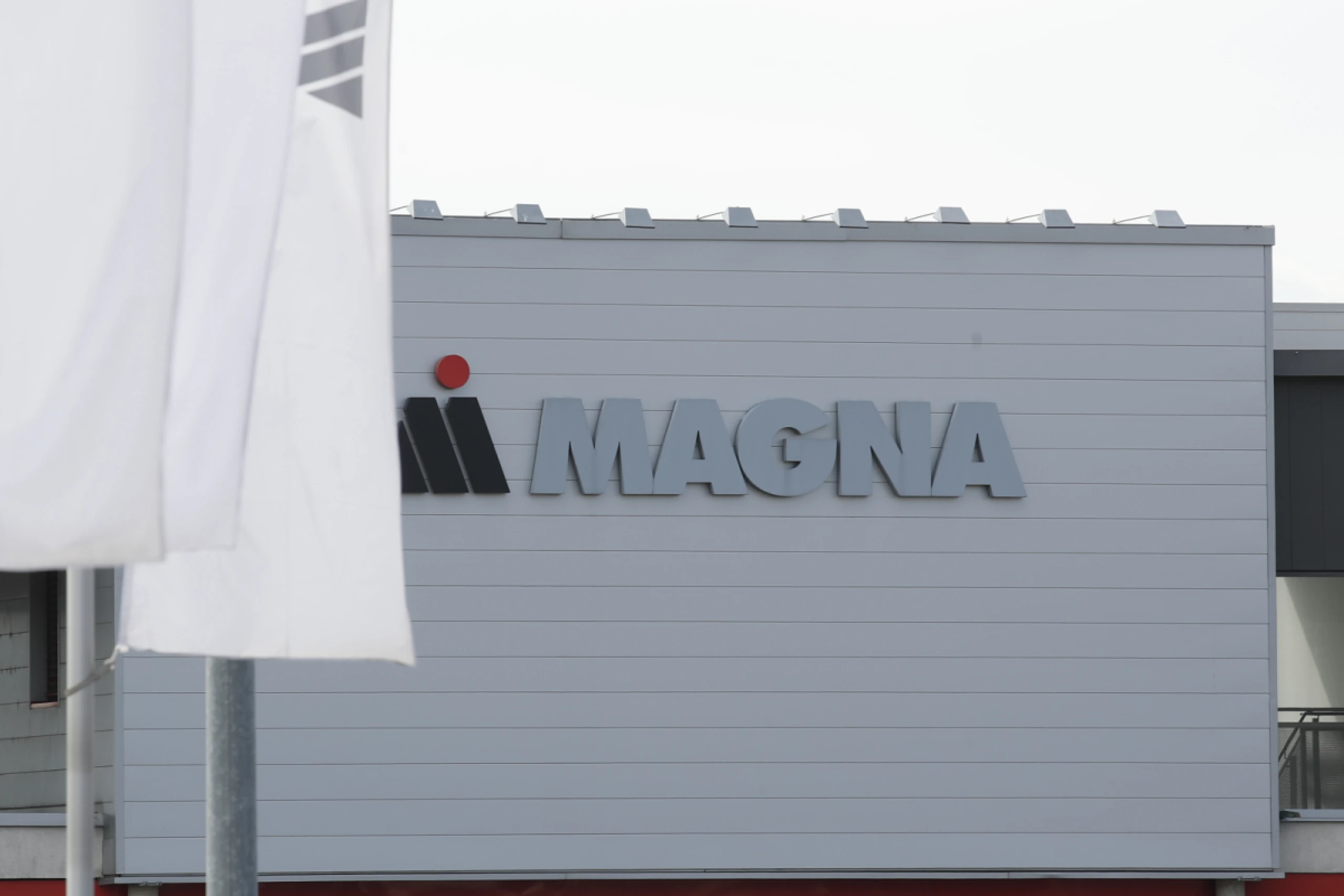 Magna International rutscht im 1. Quartal in die Verlustzone