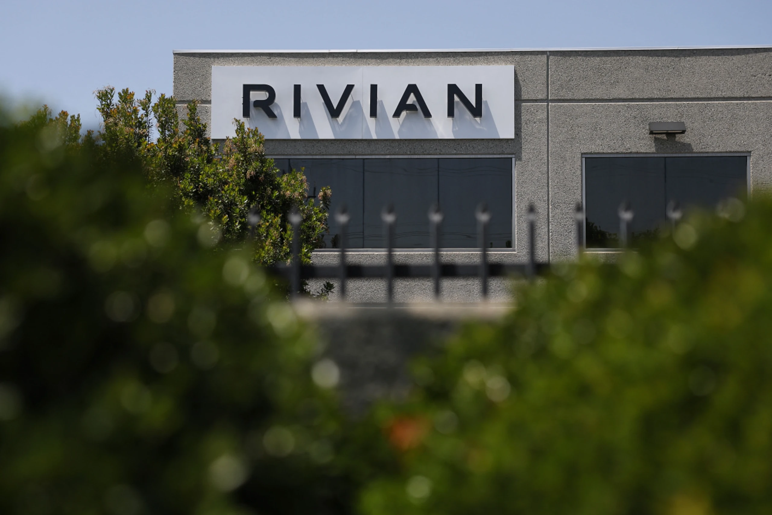 VW packt bei Rivian drauf