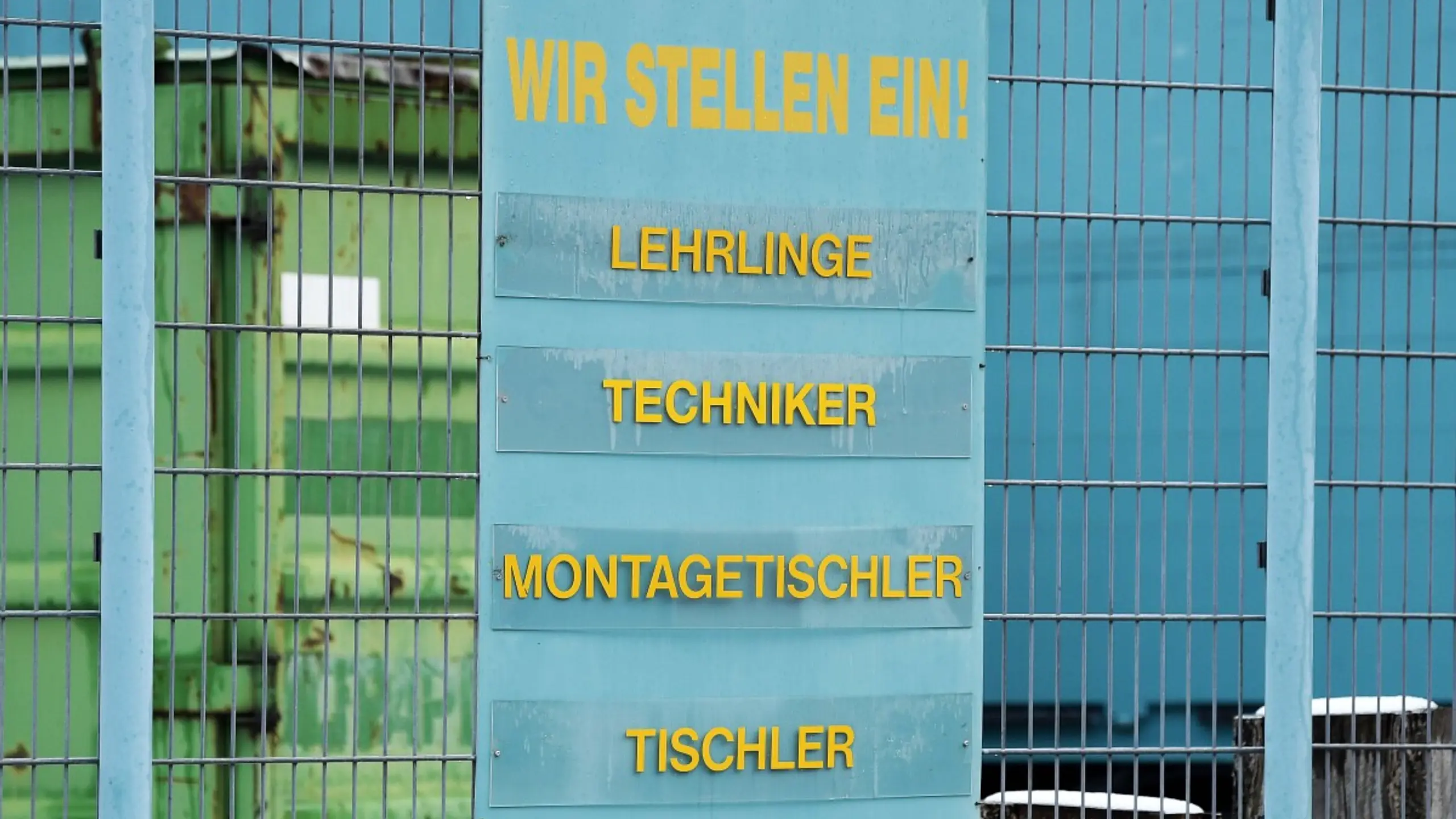 Es wird weniger Personal gesucht