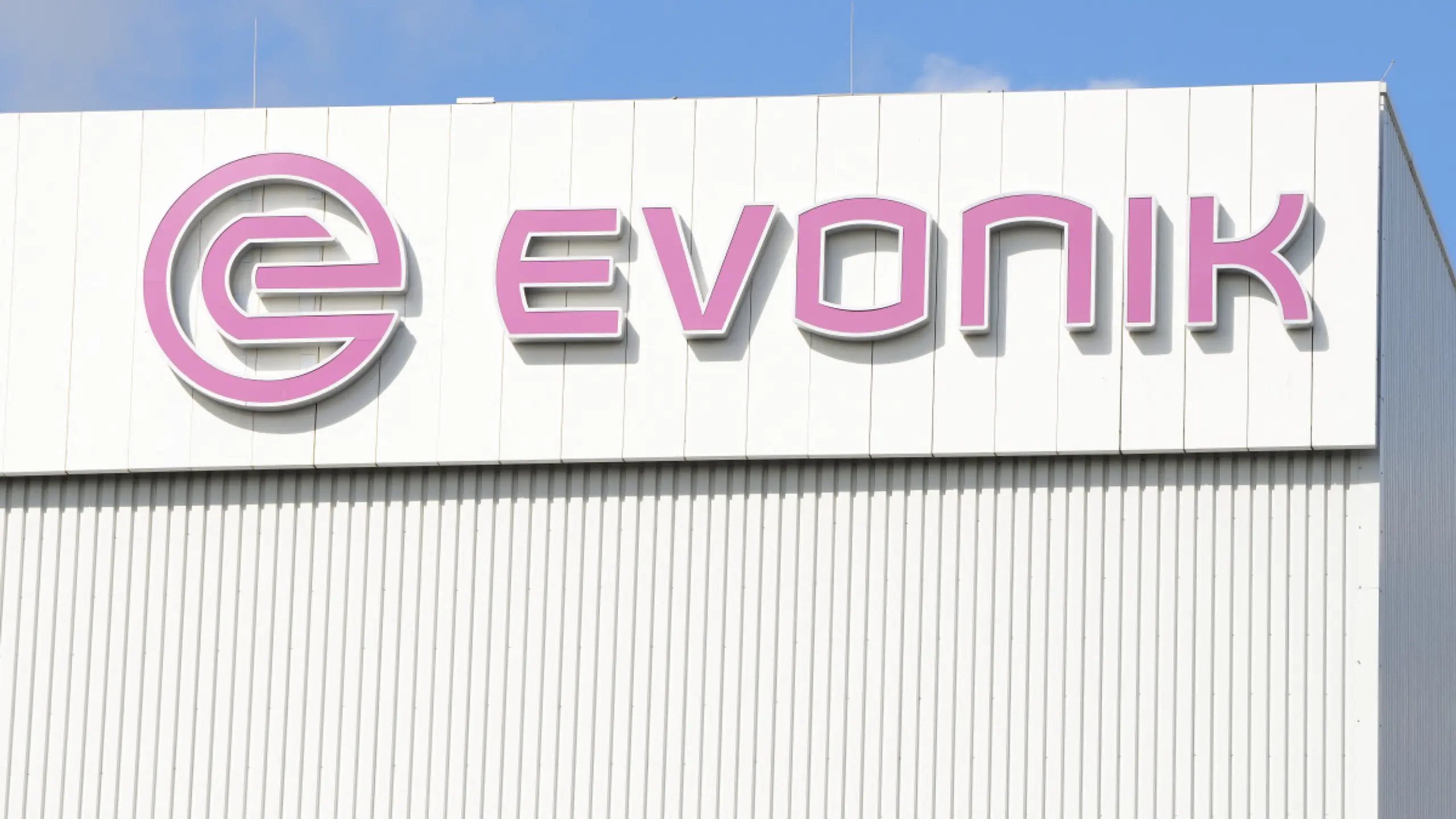 Evonik bestätigt Gewinnprognose für 2026