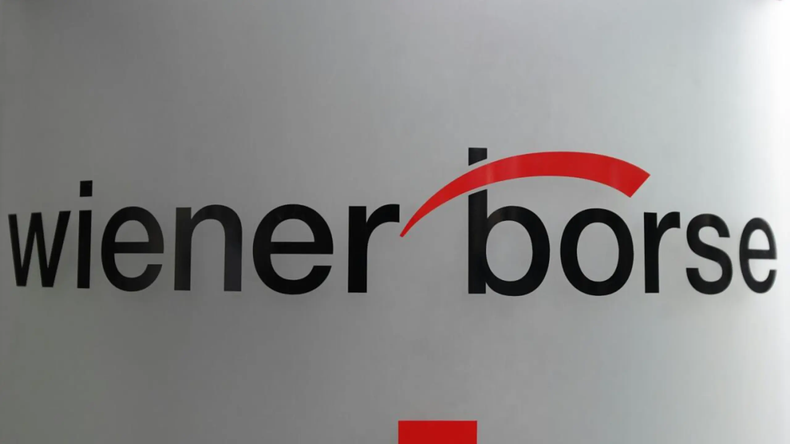 Leitindex fällt weiter von Rekordhoch ab