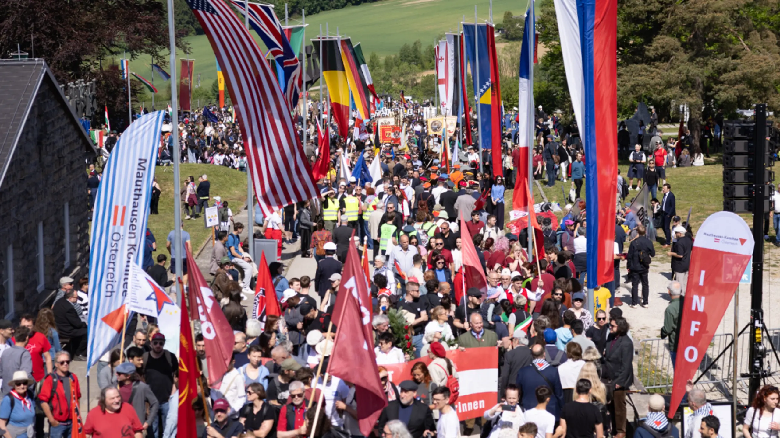 © MARTIN JORDAN, MKÖ, Apa "13.000 Besucher nahmen am Gedenken teil"