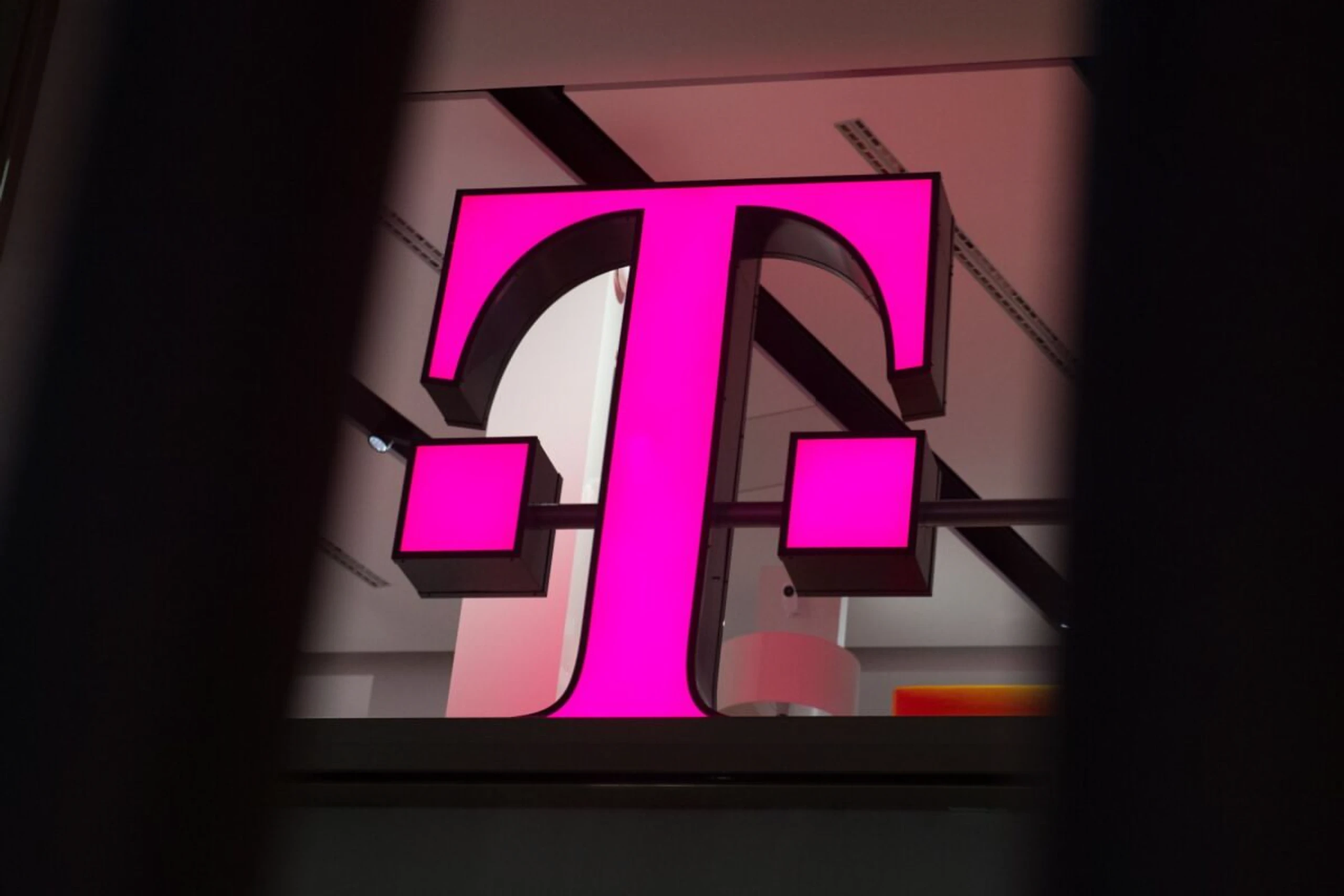 ++ ARCHIVBILD ++ Deutsche Telekom mit Gewinnplus