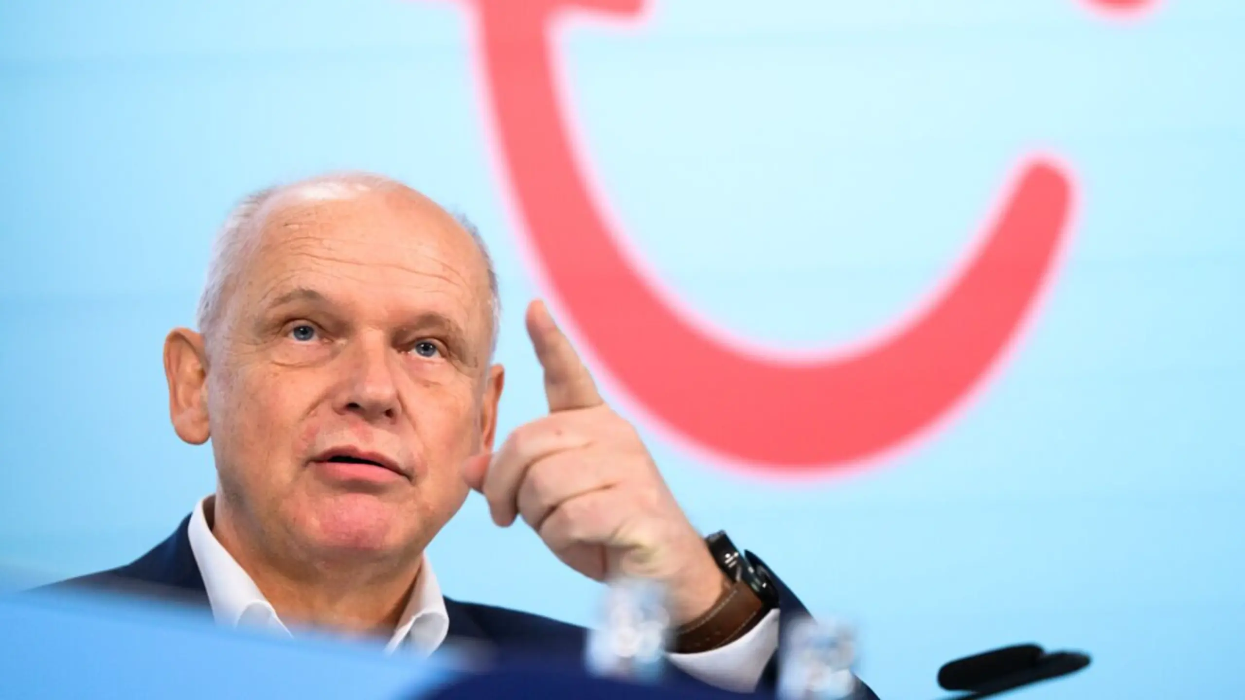 © DPA, Julian Stratenschulte, Apa ++ ARCHIVBILD ++ Tui-Chef Sebastian Ebel sieht "gar keine Indikation" für Kerosinmangel