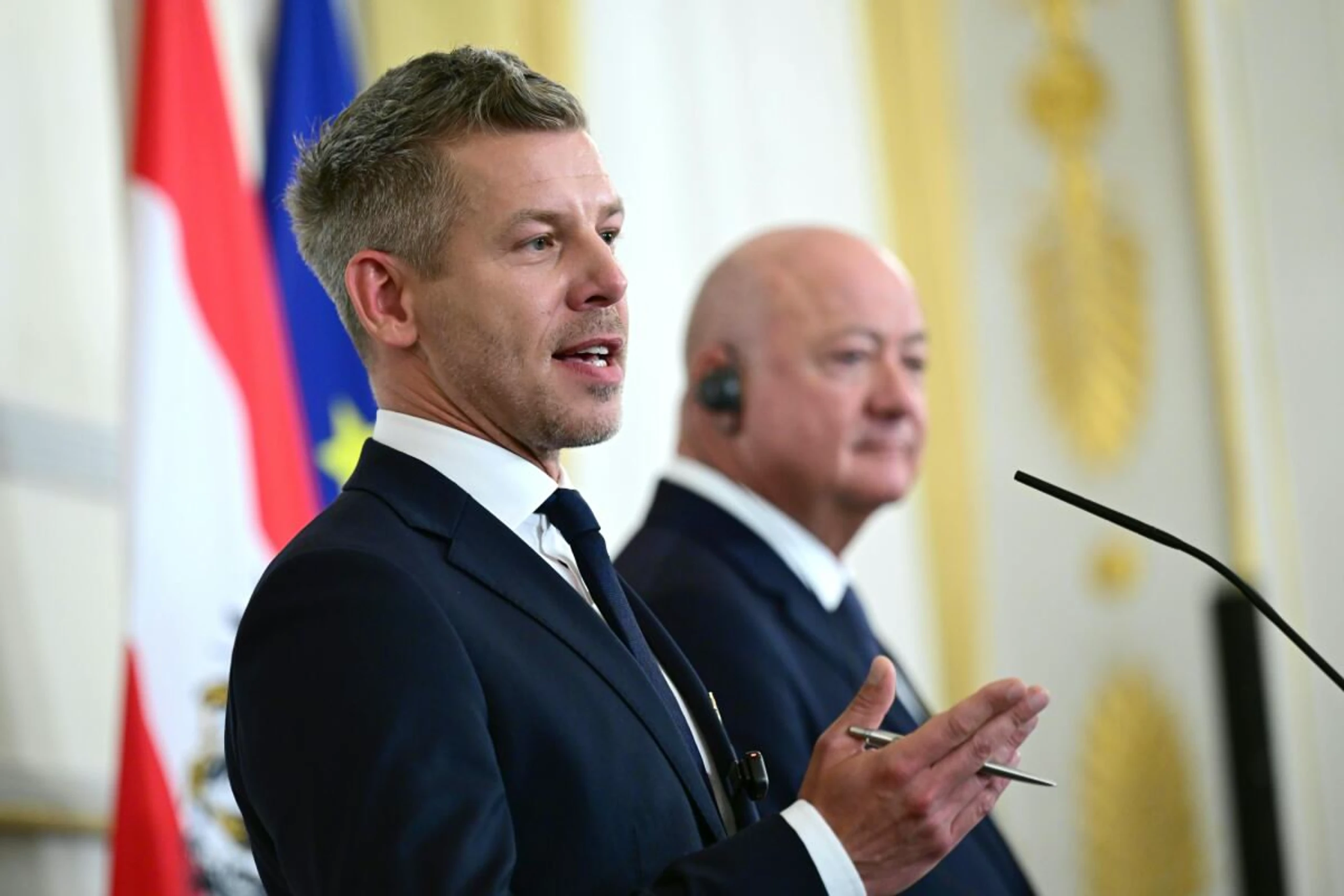 Magyar bei der gemeinsamen Pressekonferenz mit Stocker