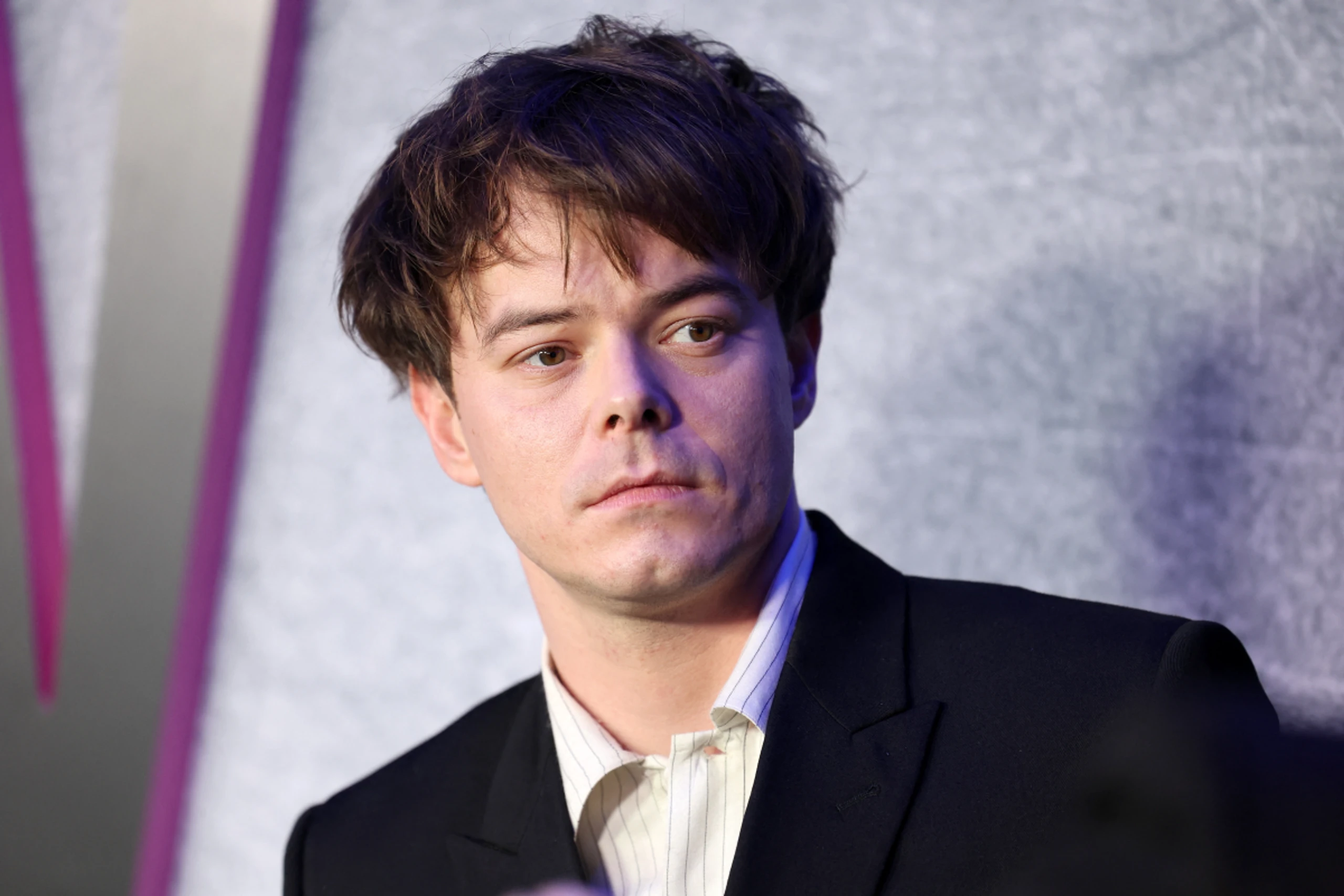 Charlie Heaton übernimmt die Hauptrolle