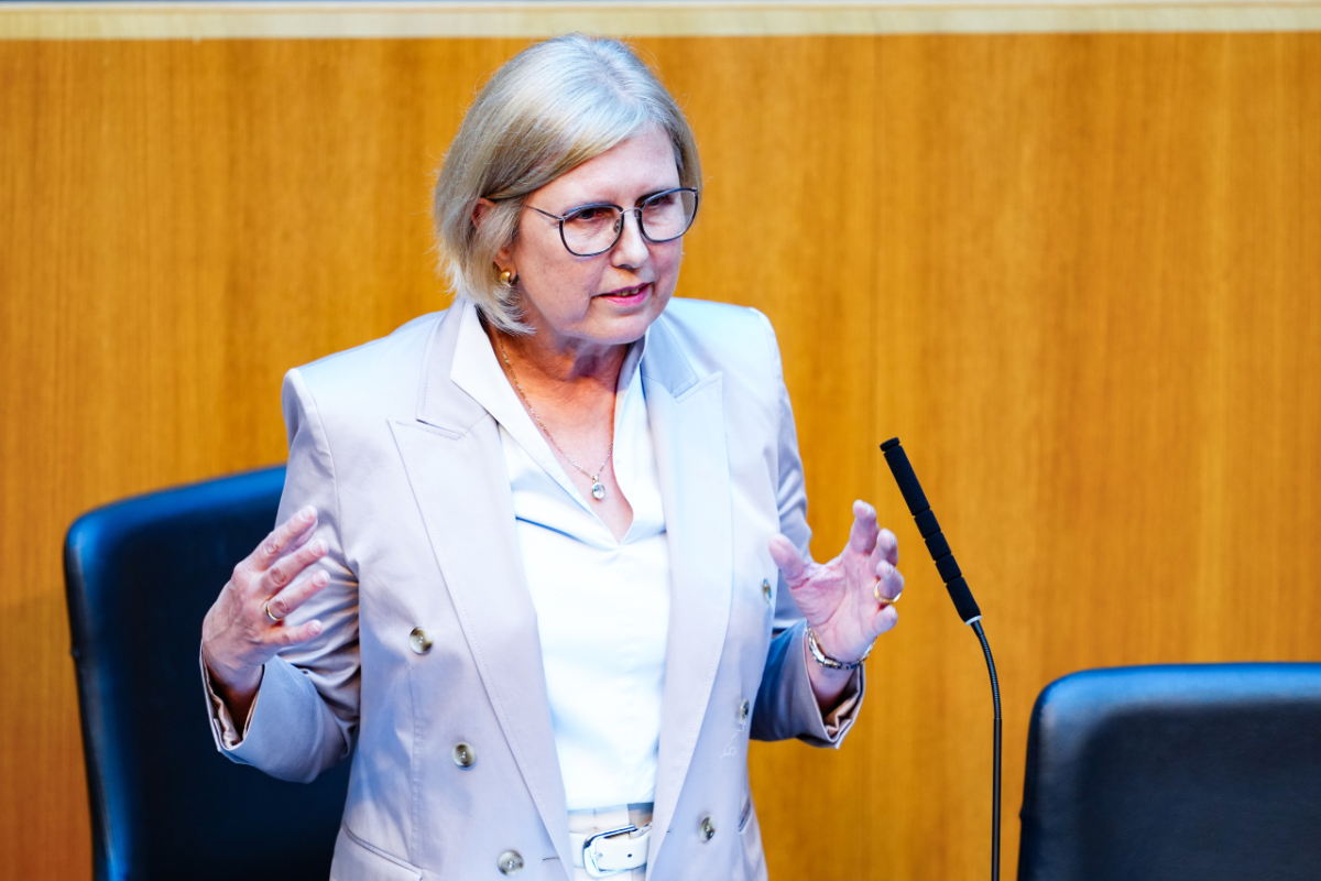 Kraker verlangt von der Regierung "Reformmut"