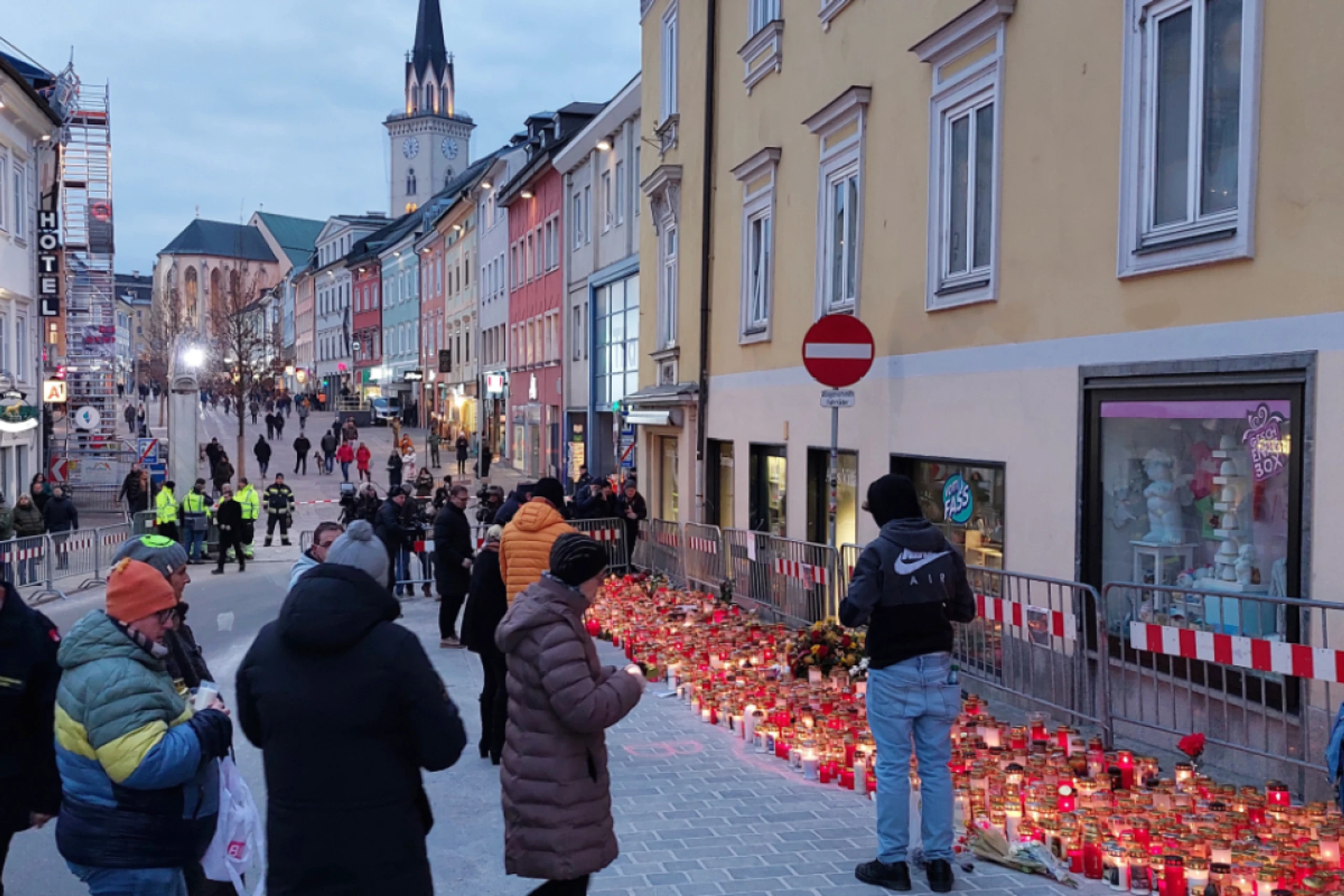 Der Tatort in Villach drei Tage nach dem Anschlag