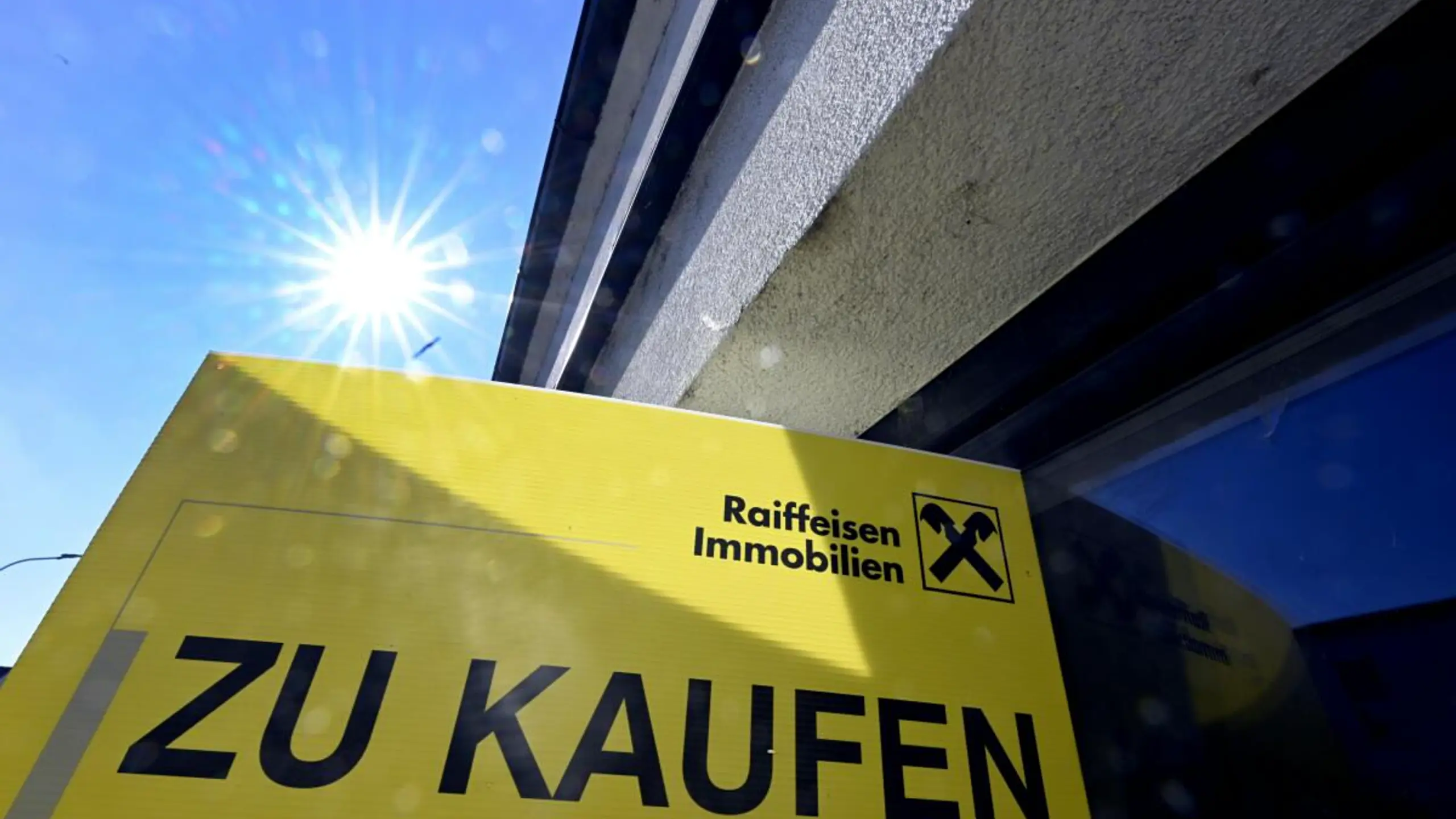 Wohnungen und Häuser teurer als im Vorjahr, aber günstiger als 2022