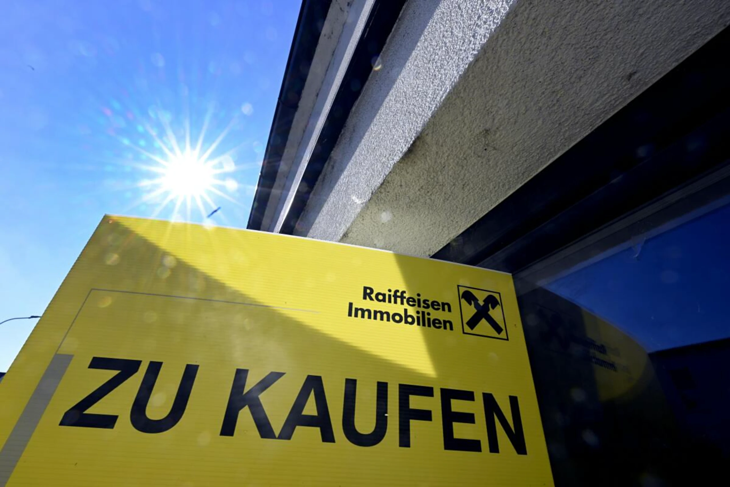 Wohnungen und Häuser teurer als im Vorjahr, aber günstiger als 2022