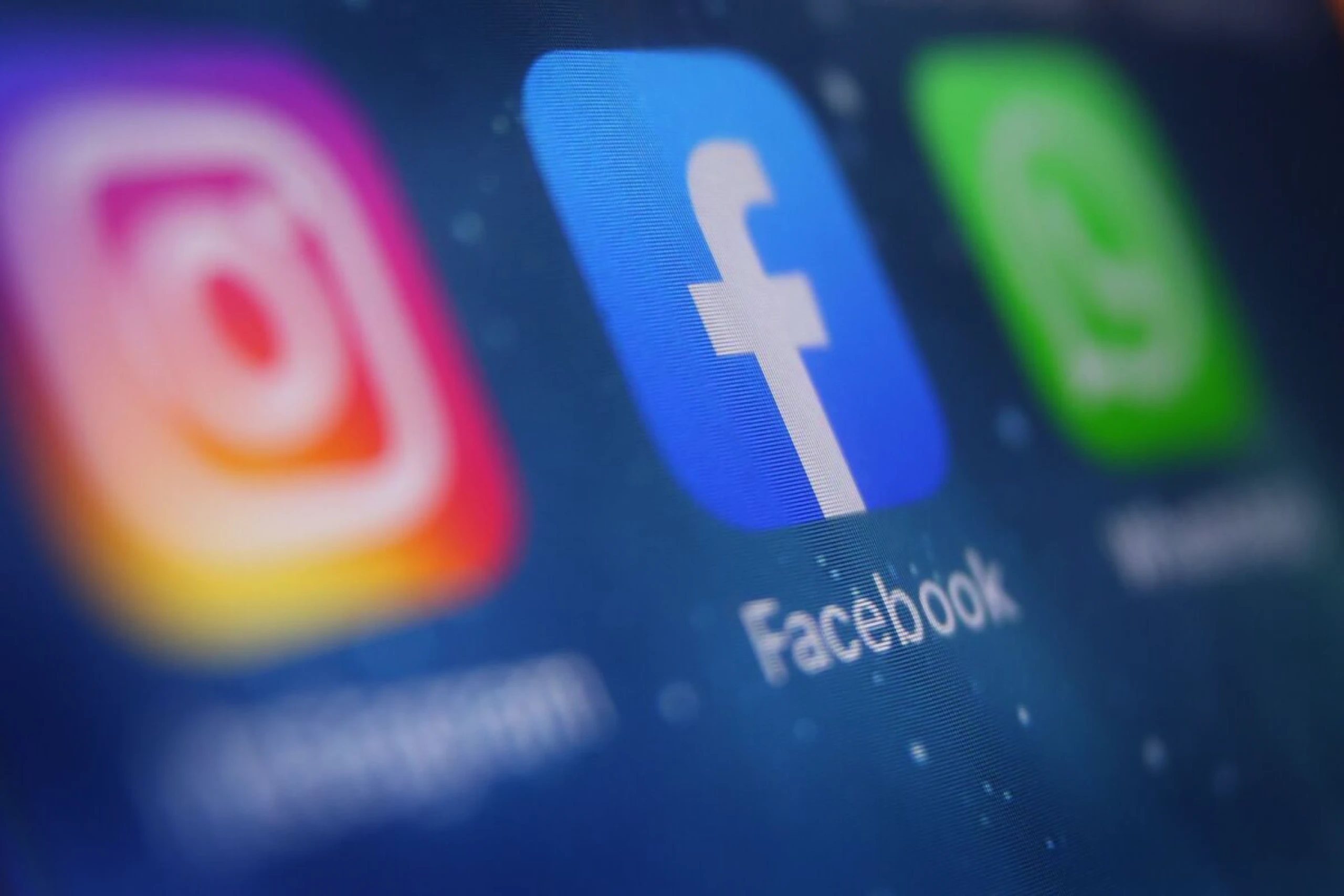 Für Instagram, Facebook und Co. gibt es künftig Plus-Modelle