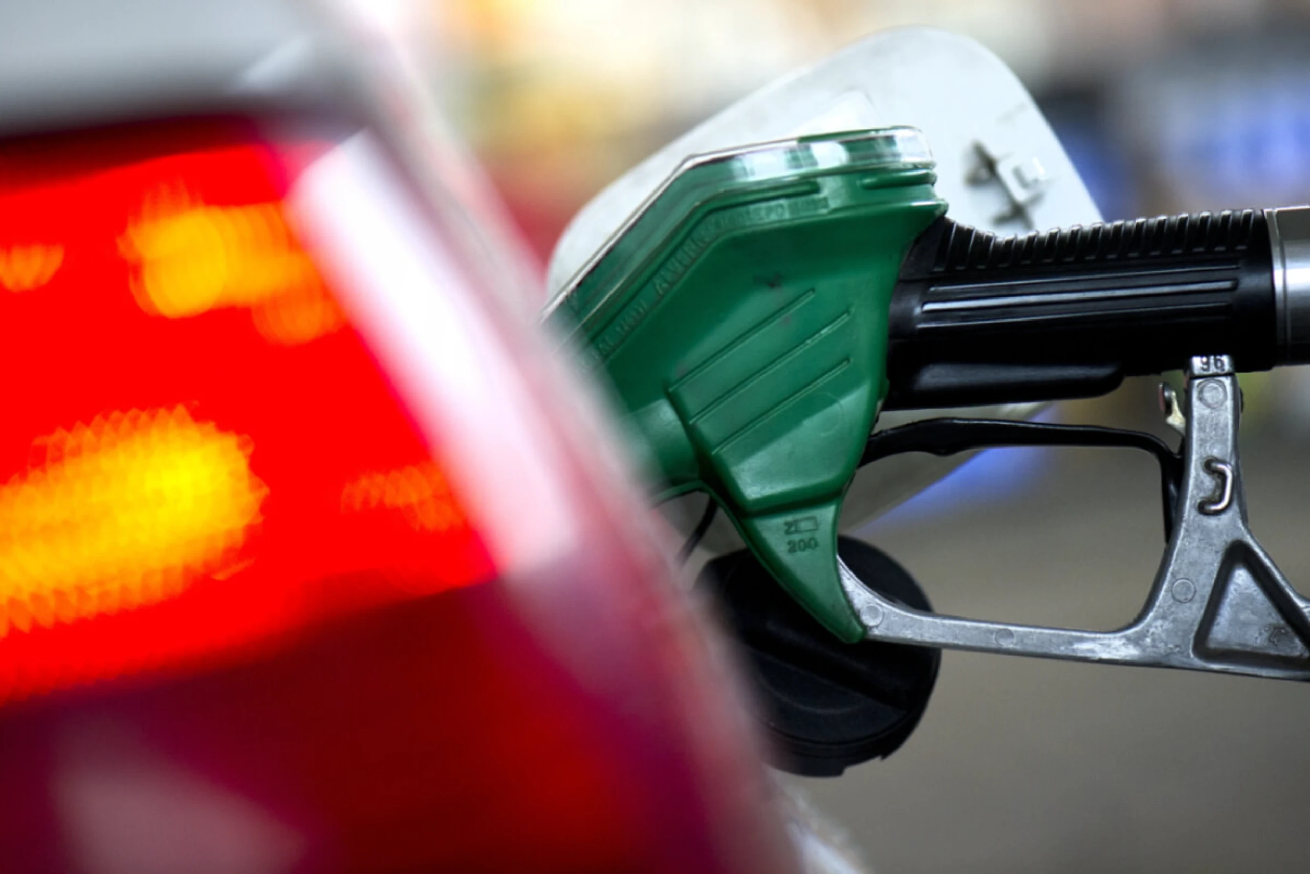 Preise für Benzin und Diesel fielen durch Tankrabatt stark