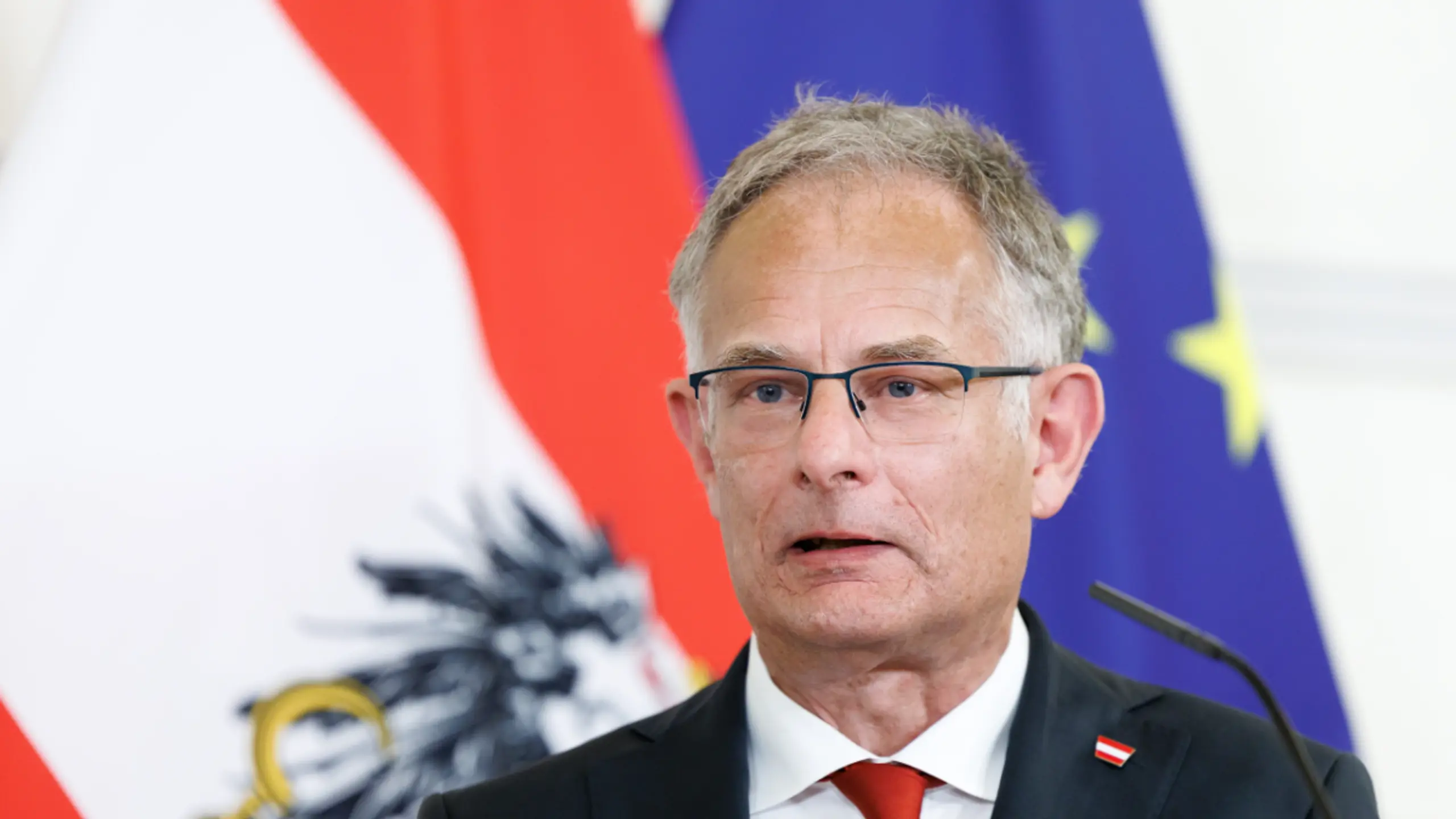 © FLORIAN WIESER, Apa Finanzminister Marterbauer spricht von "Sparbudget"