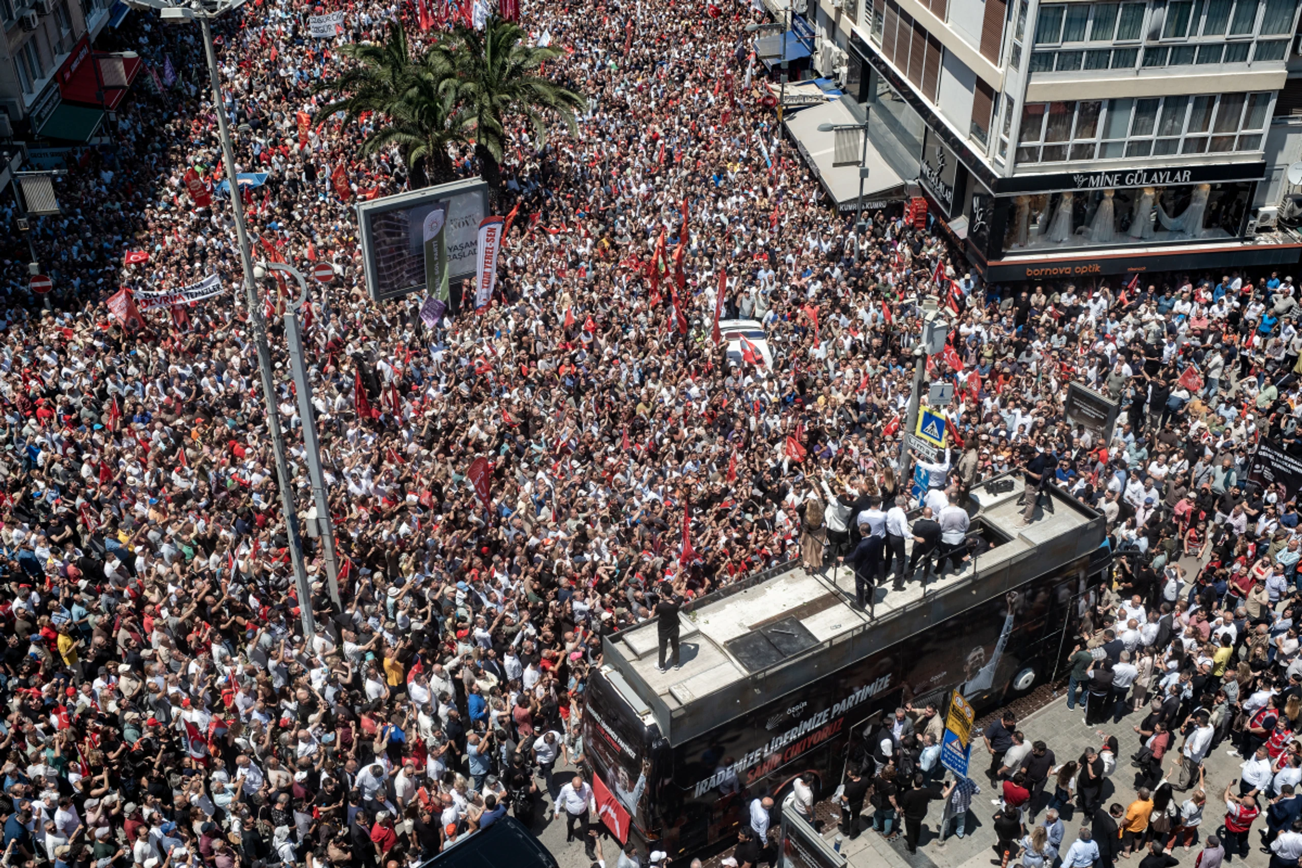 Auftritt von abgesetztem CHP-Chef Özel in Ankara